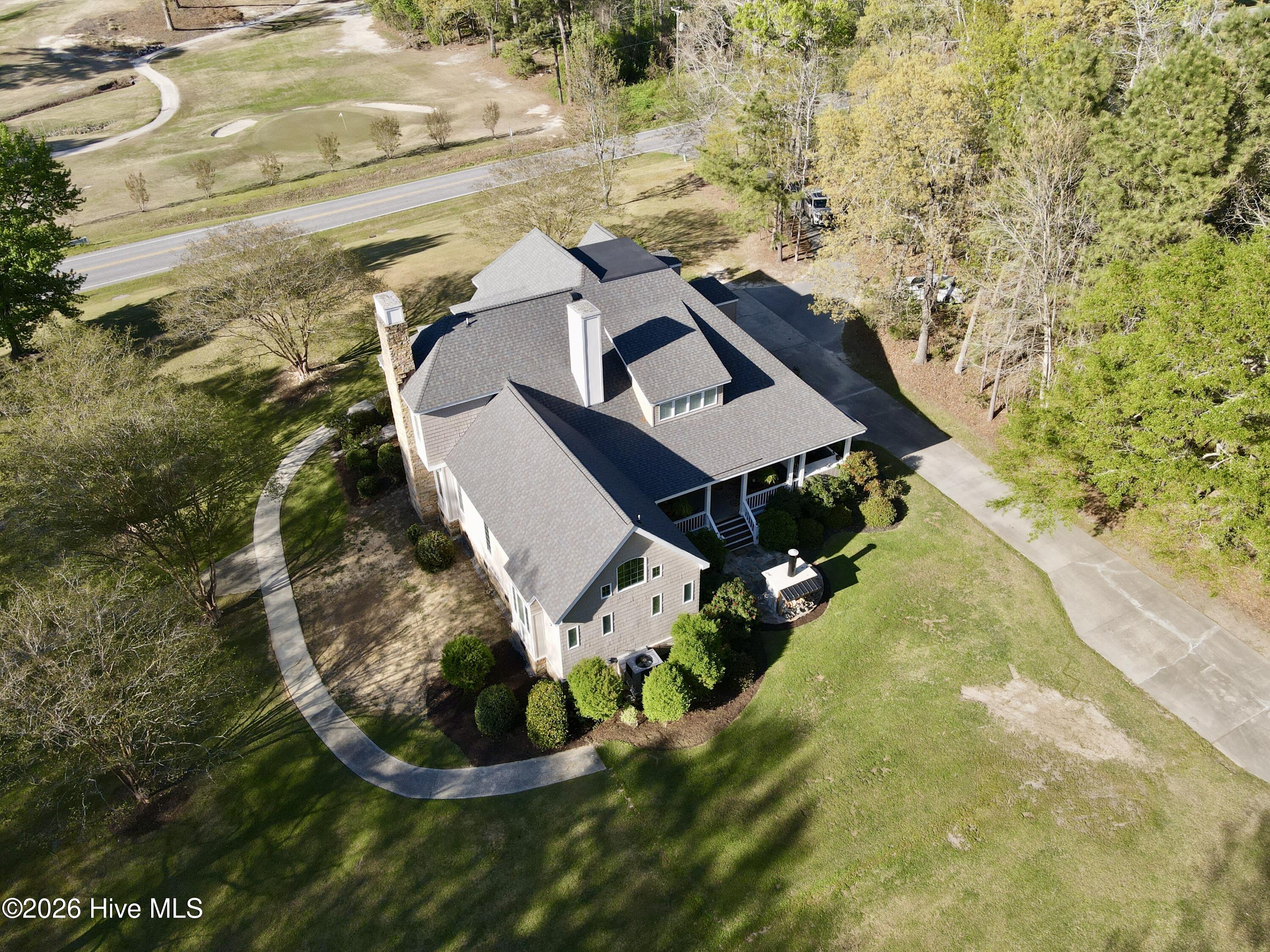 main property photo 11