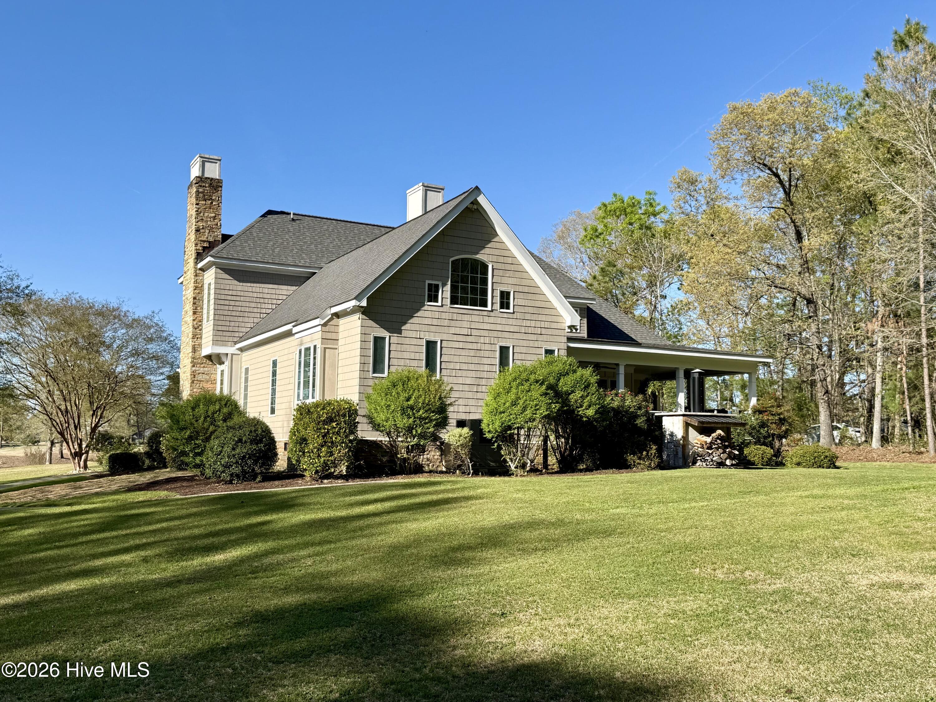 main property photo 25