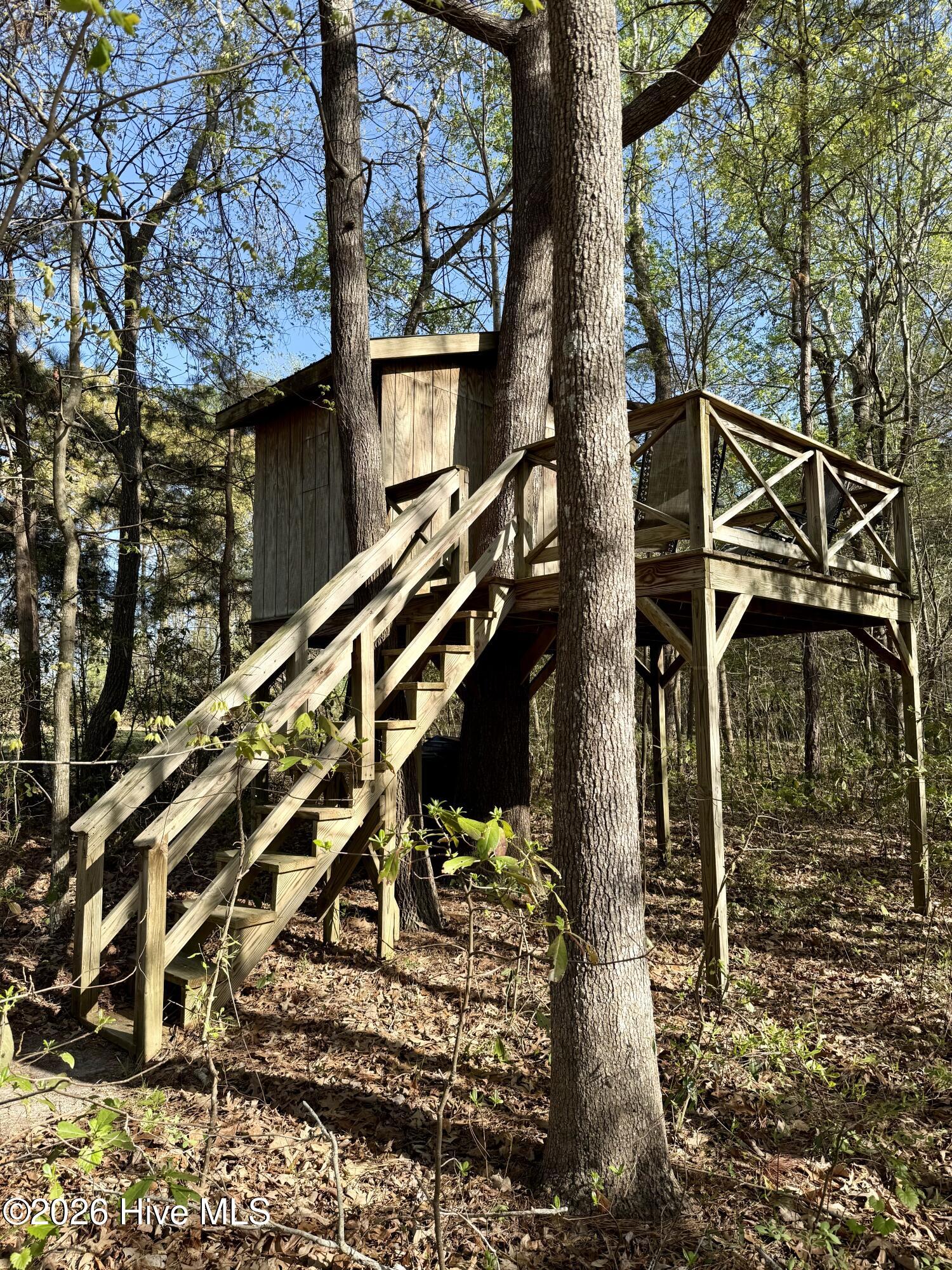 main property photo 26