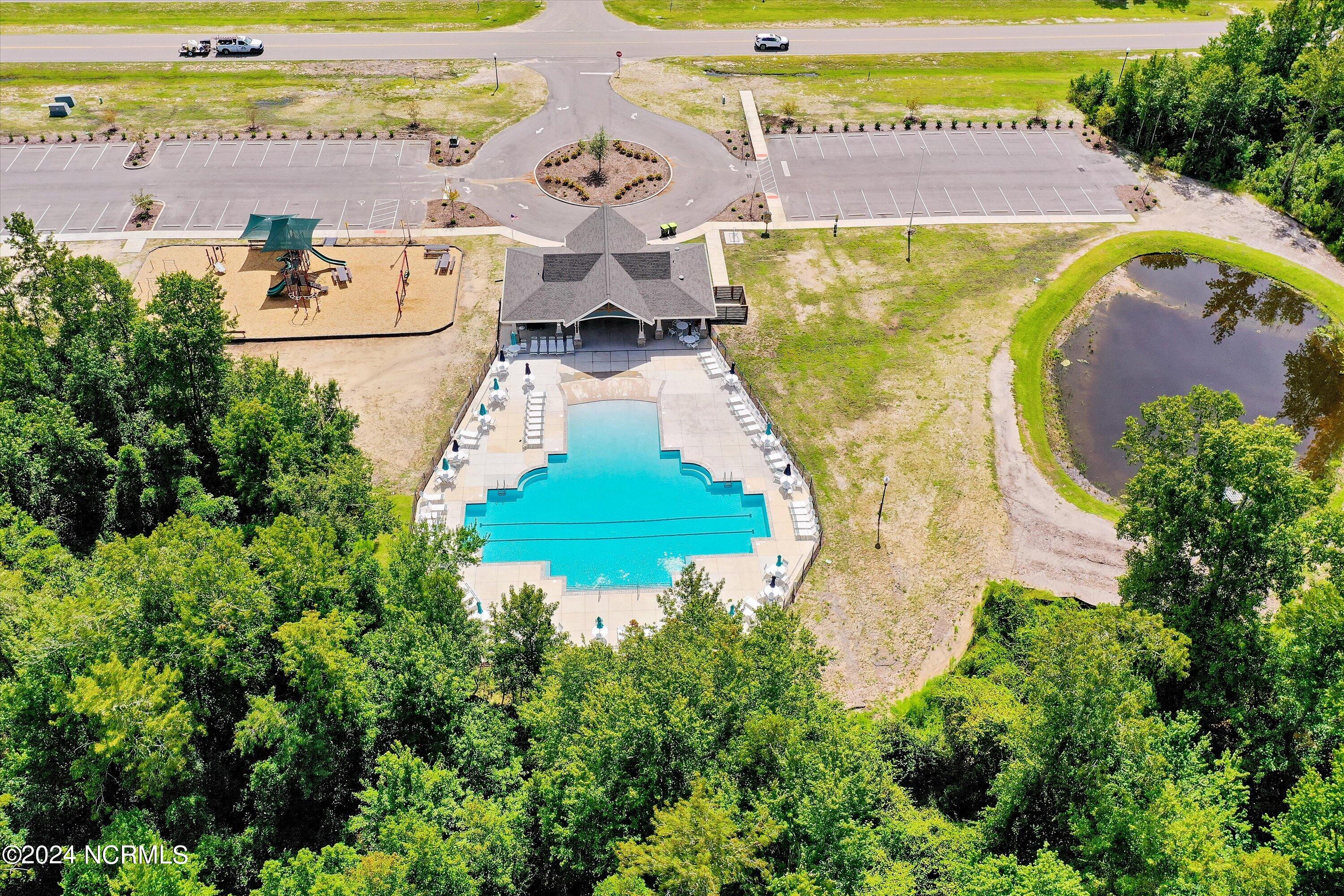 main property photo 43