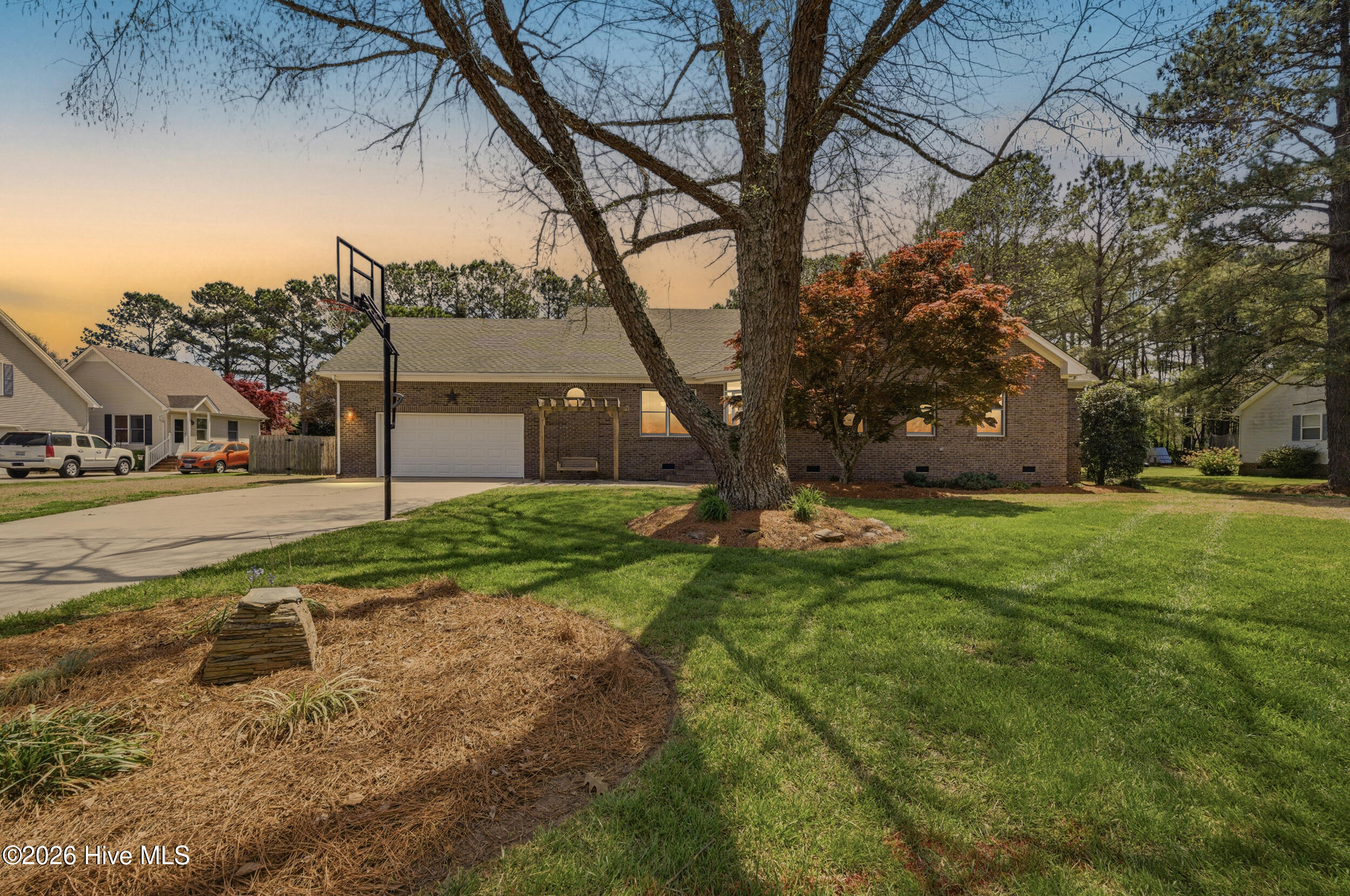 main property photo 12