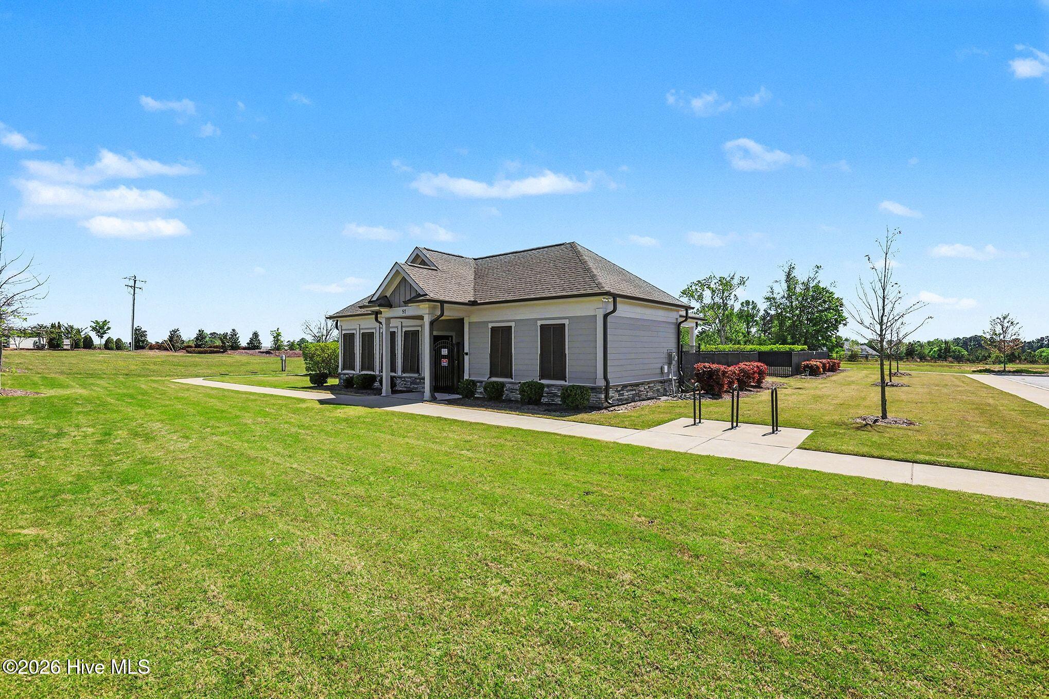 main property photo 38