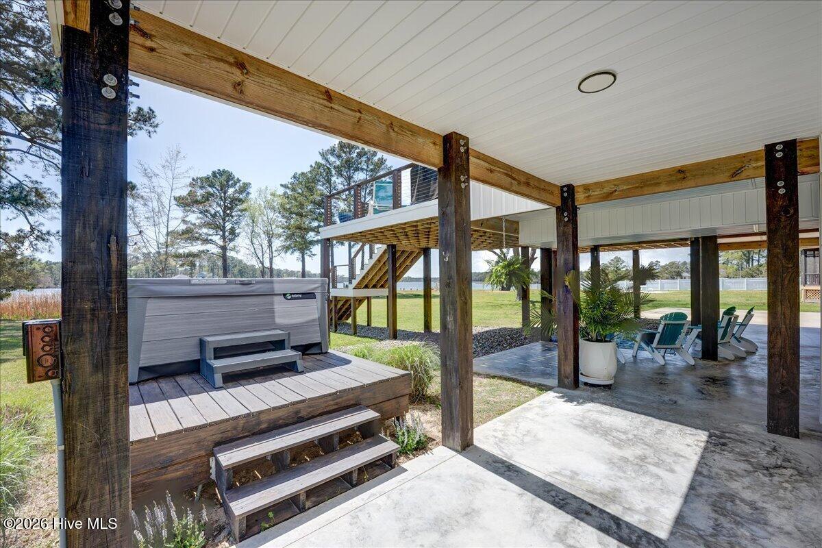 main property photo 19