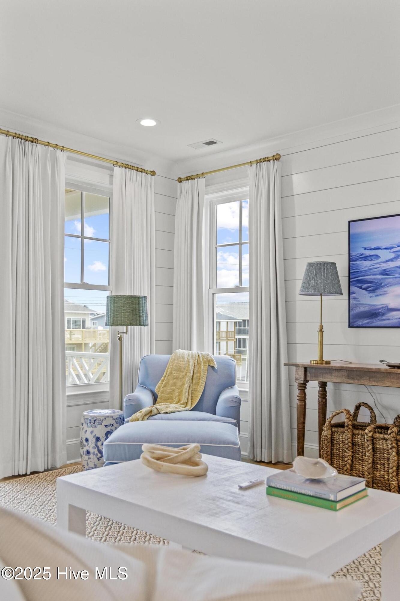 main property photo 78