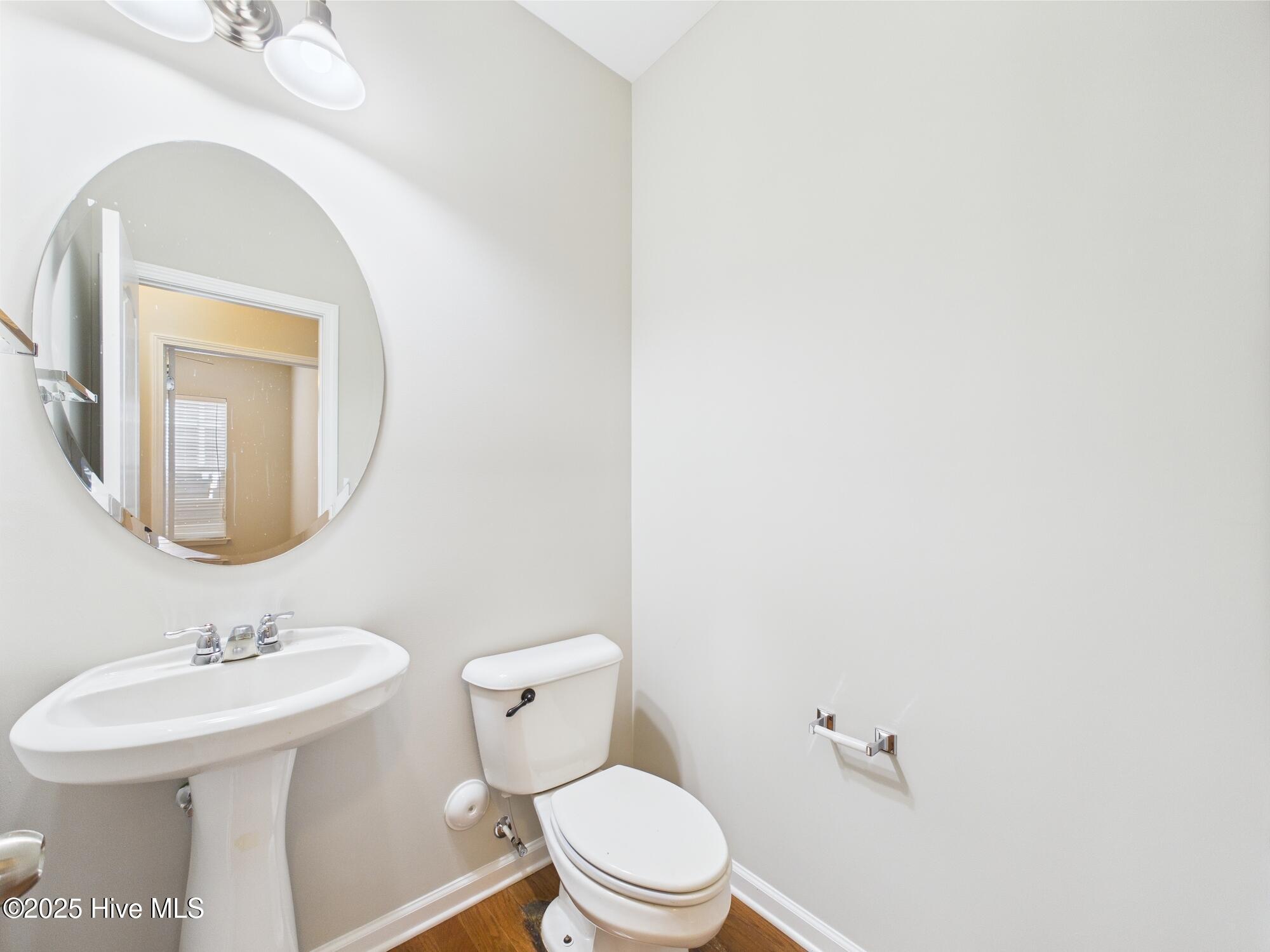 main property photo 23