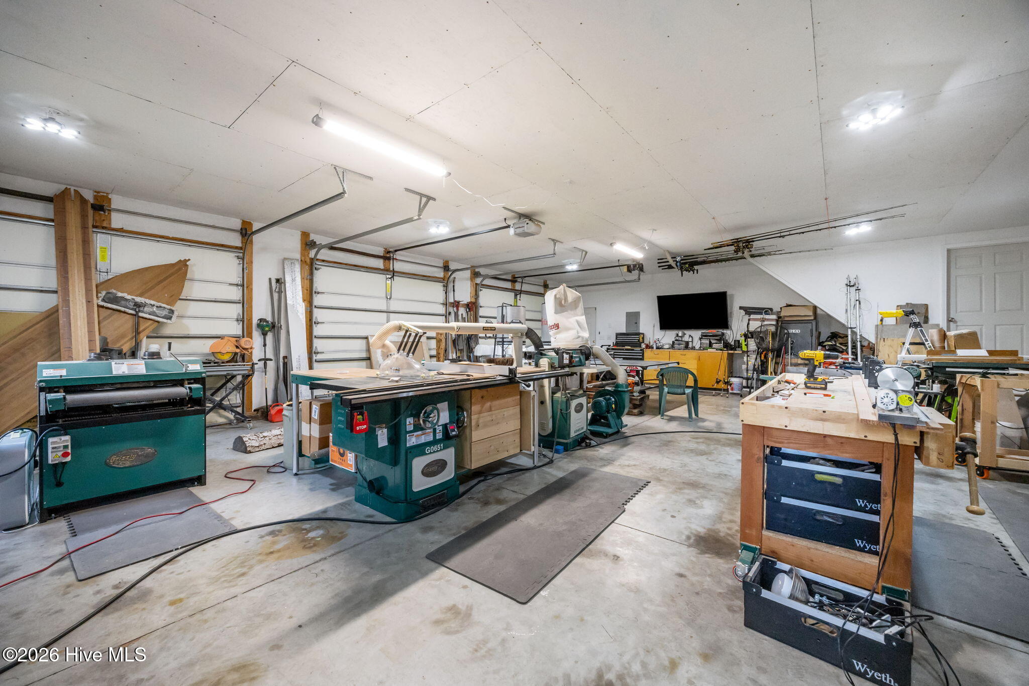 main property photo 53