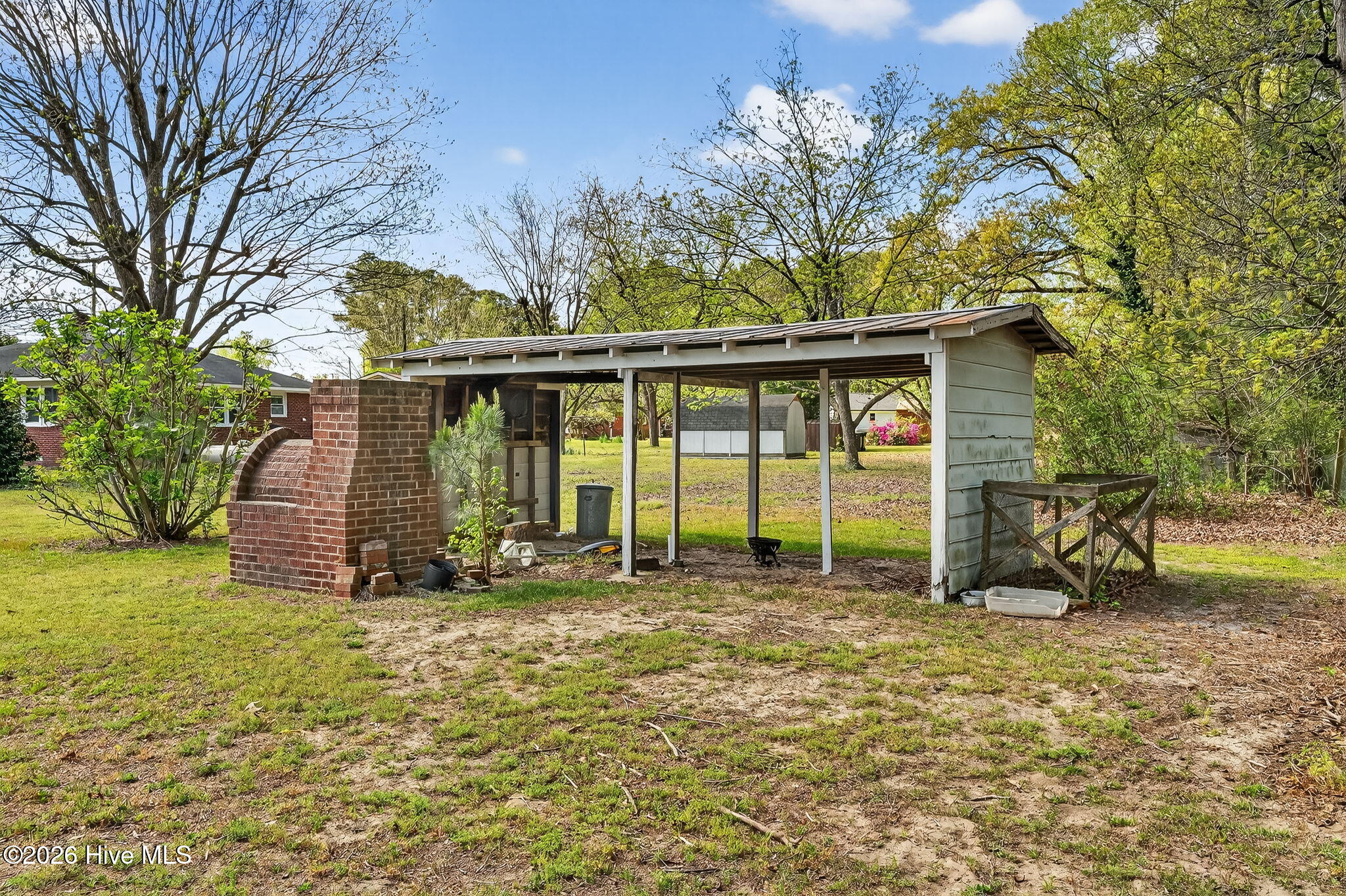 main property photo 30