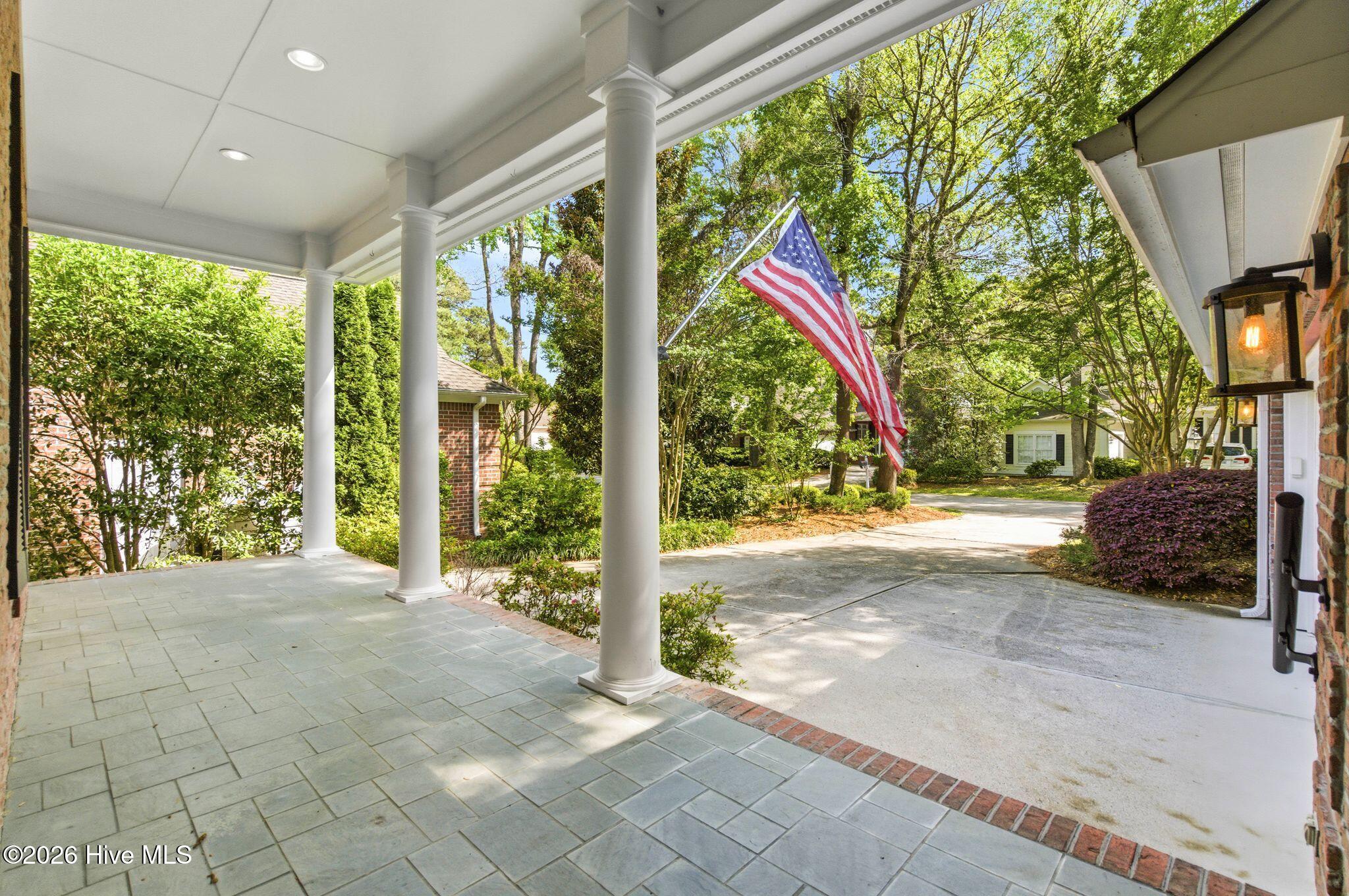 main property photo 45