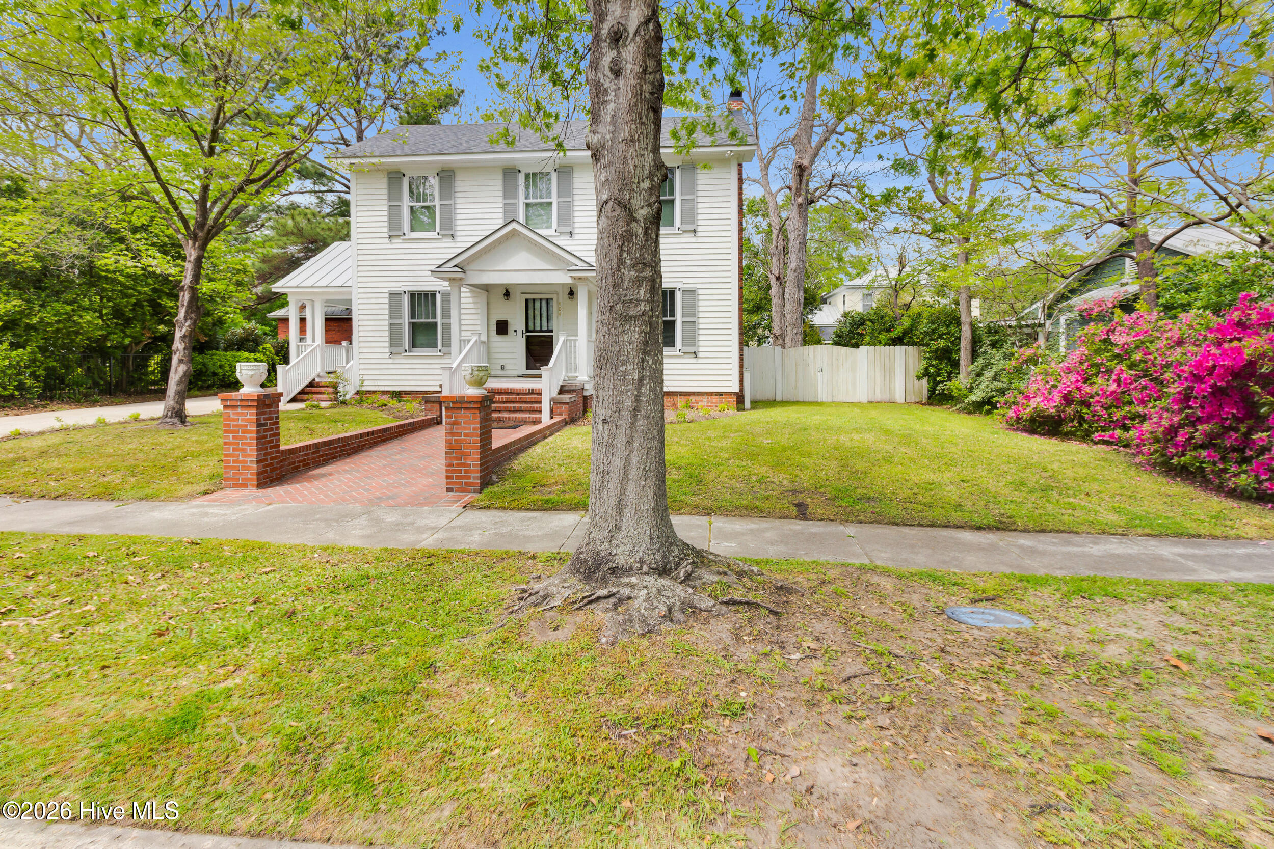 main property photo 41