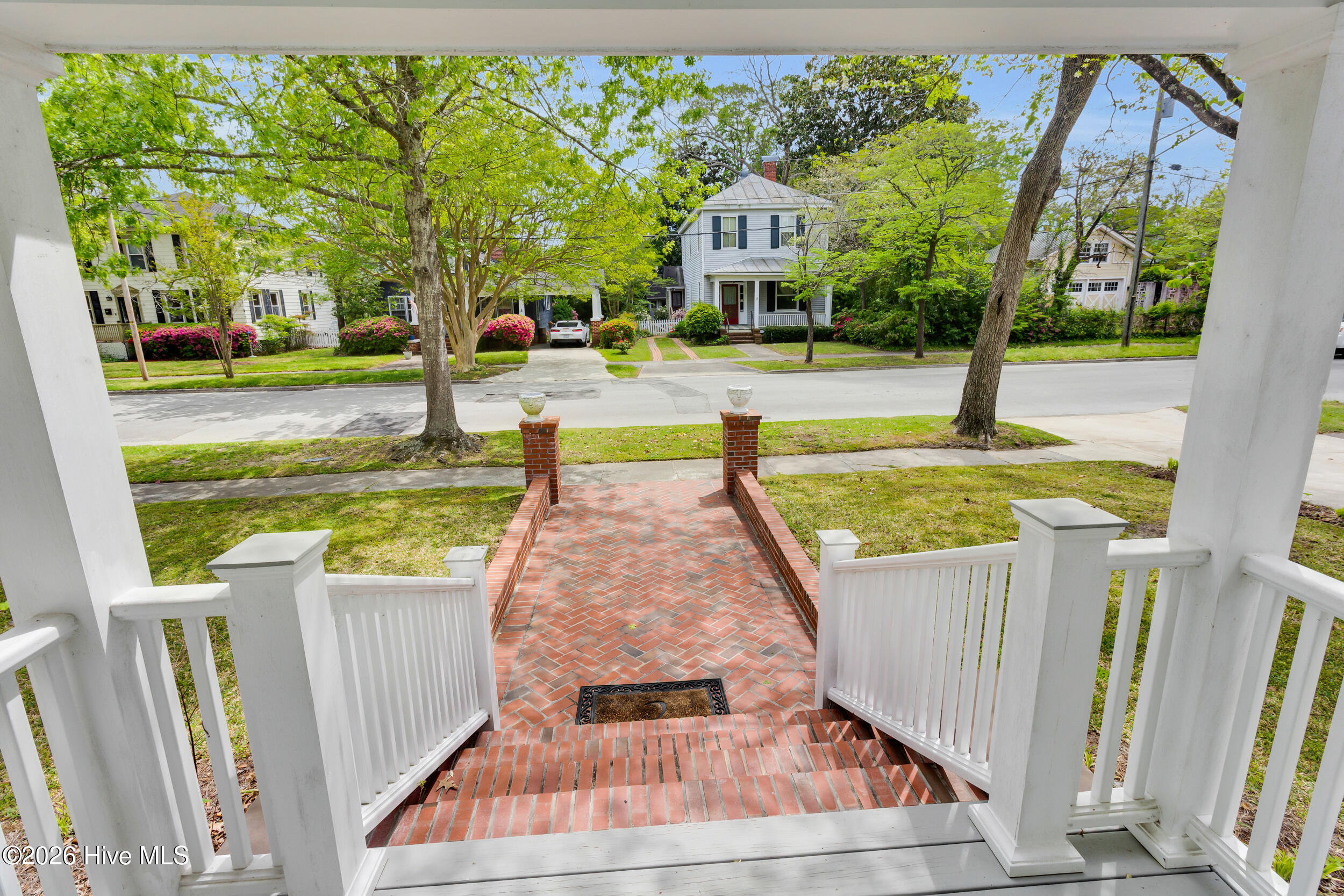 main property photo 46
