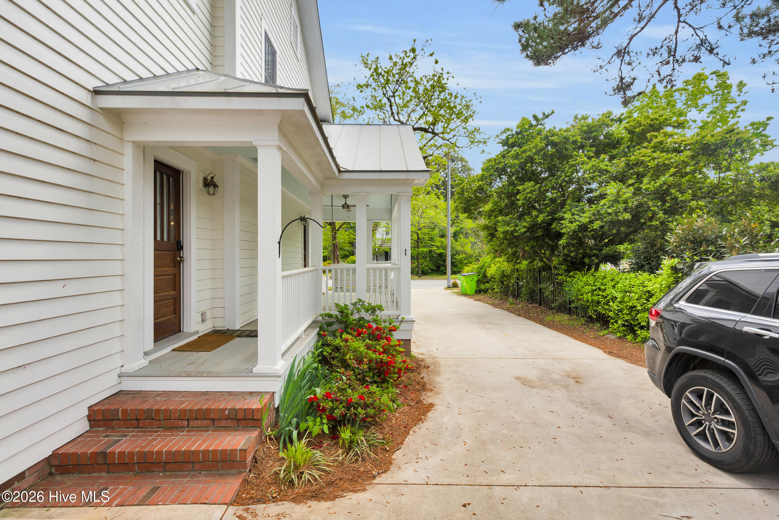 main property photo 48