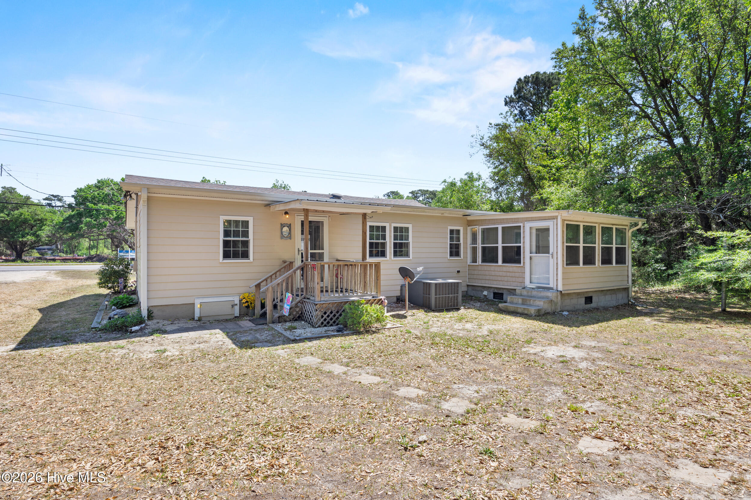main property photo 40