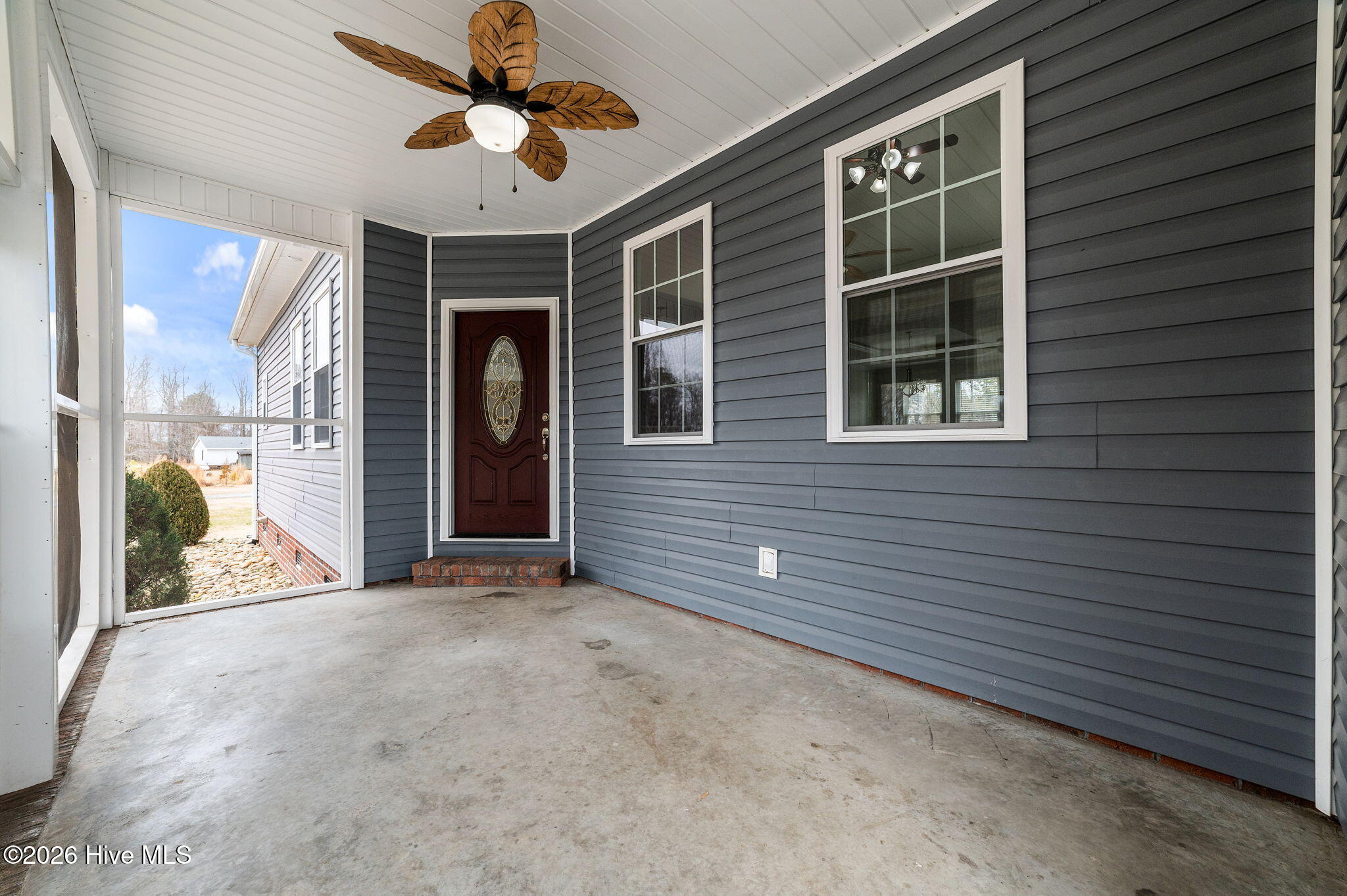 main property photo 33