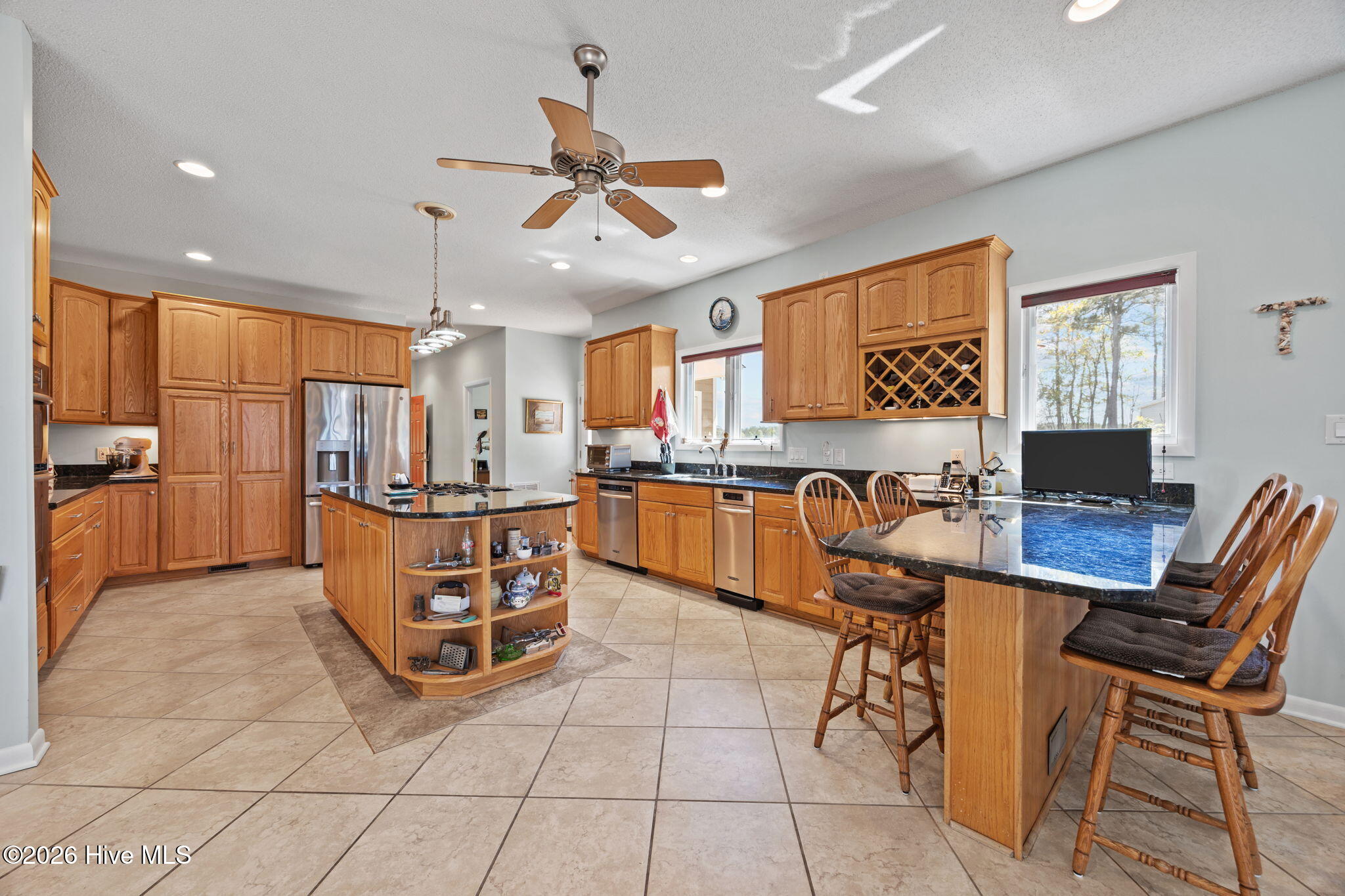 main property photo 14