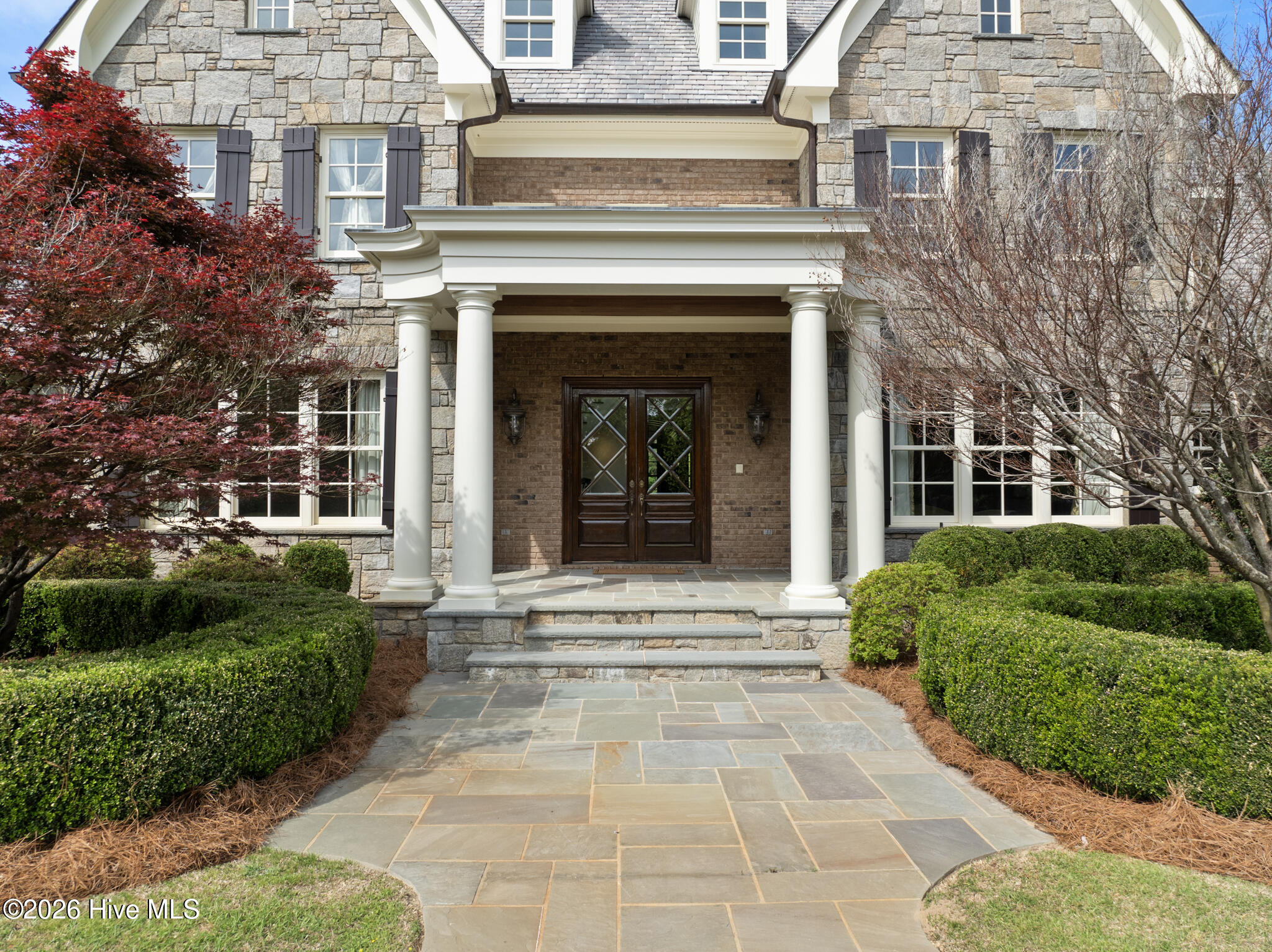 main property photo 16