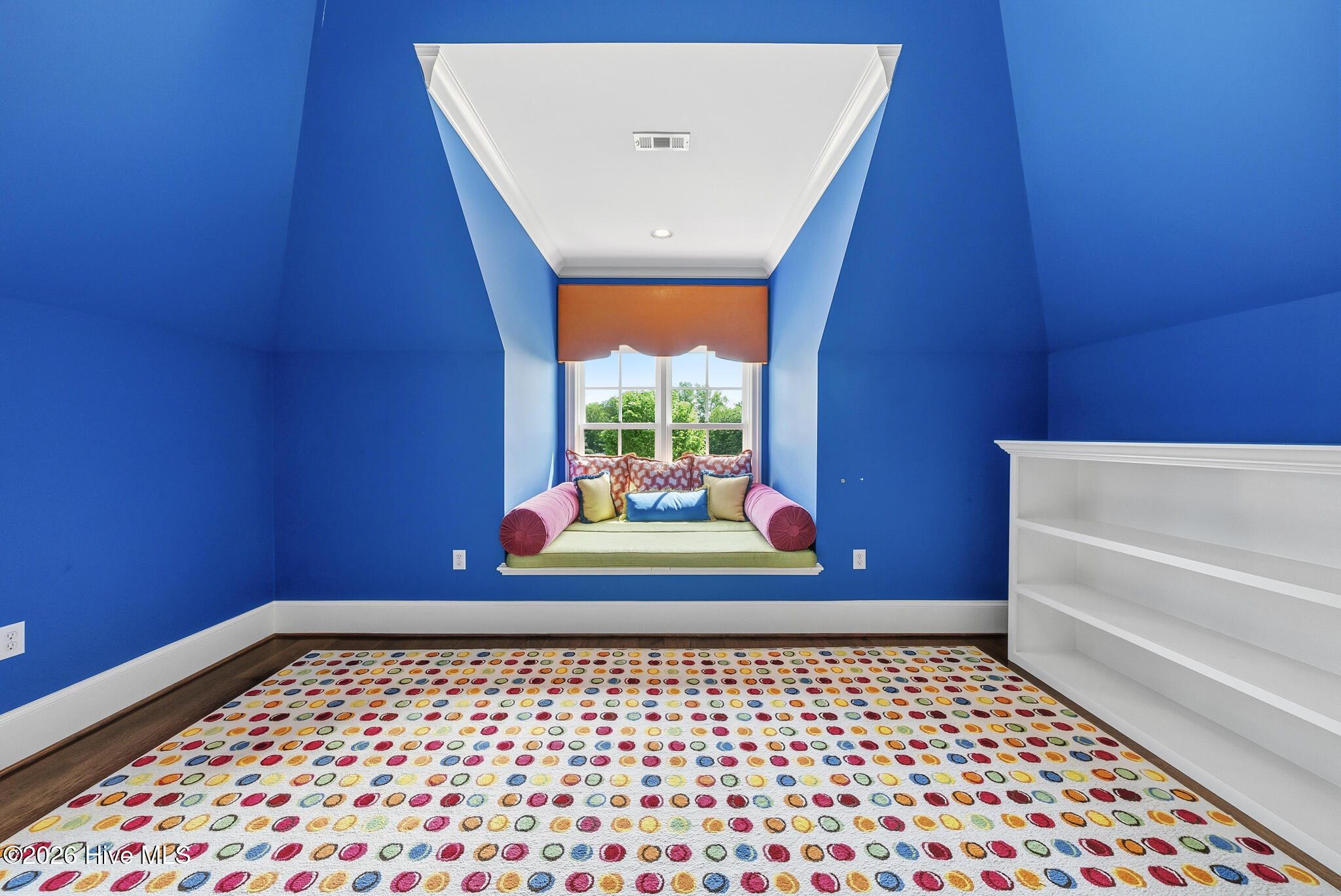 main property photo 74