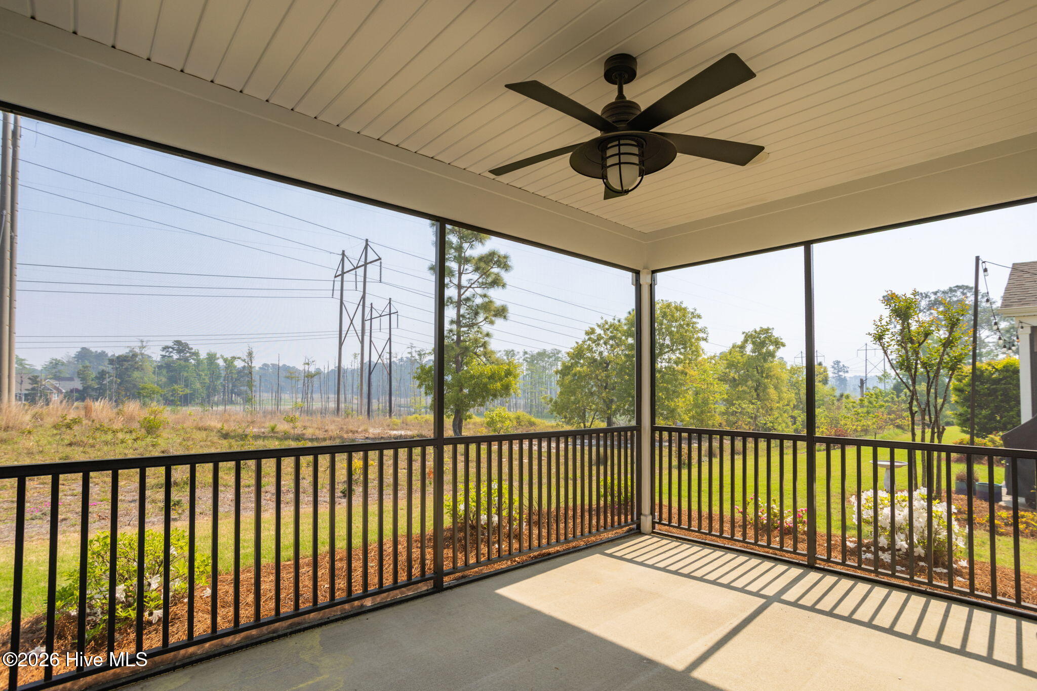 main property photo 33