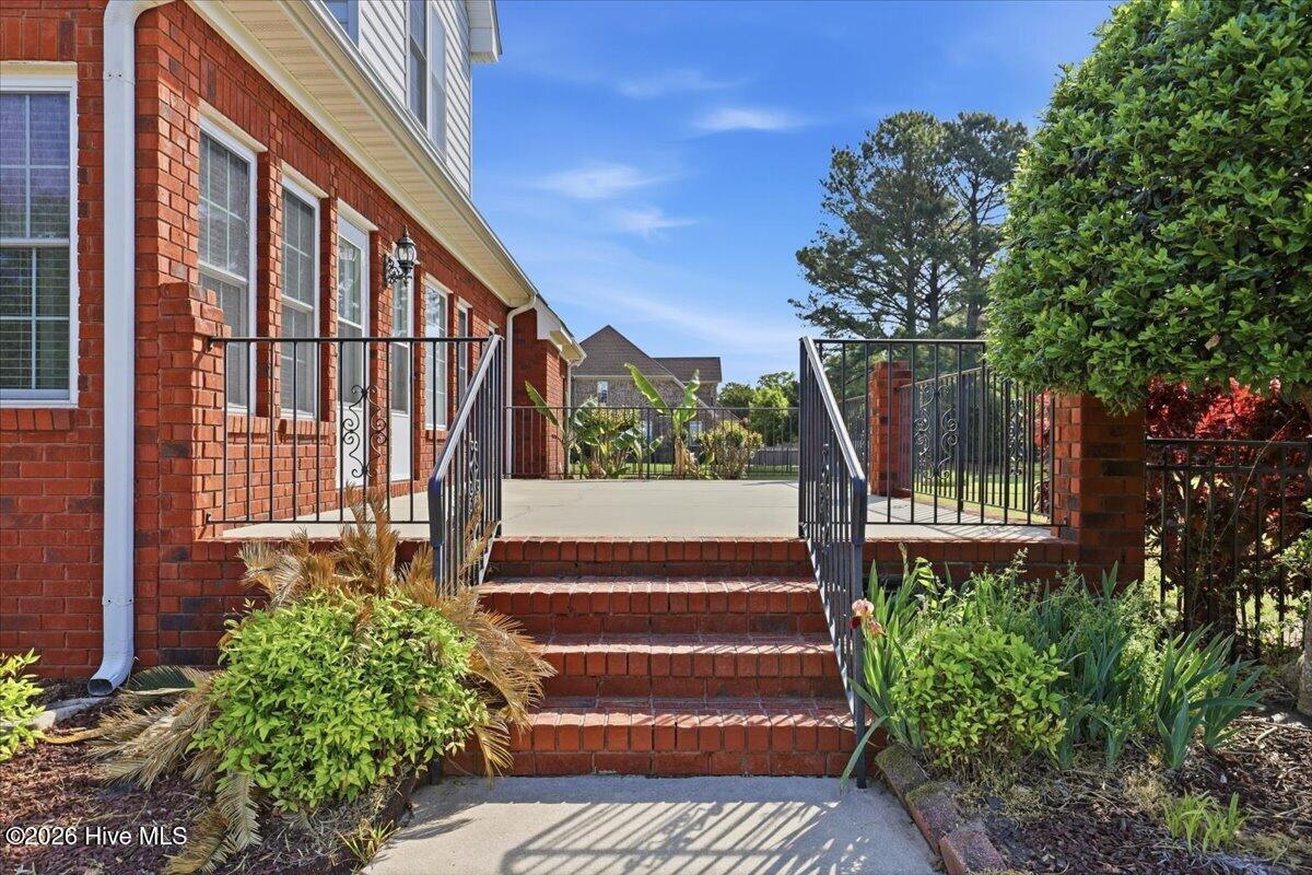 main property photo 41