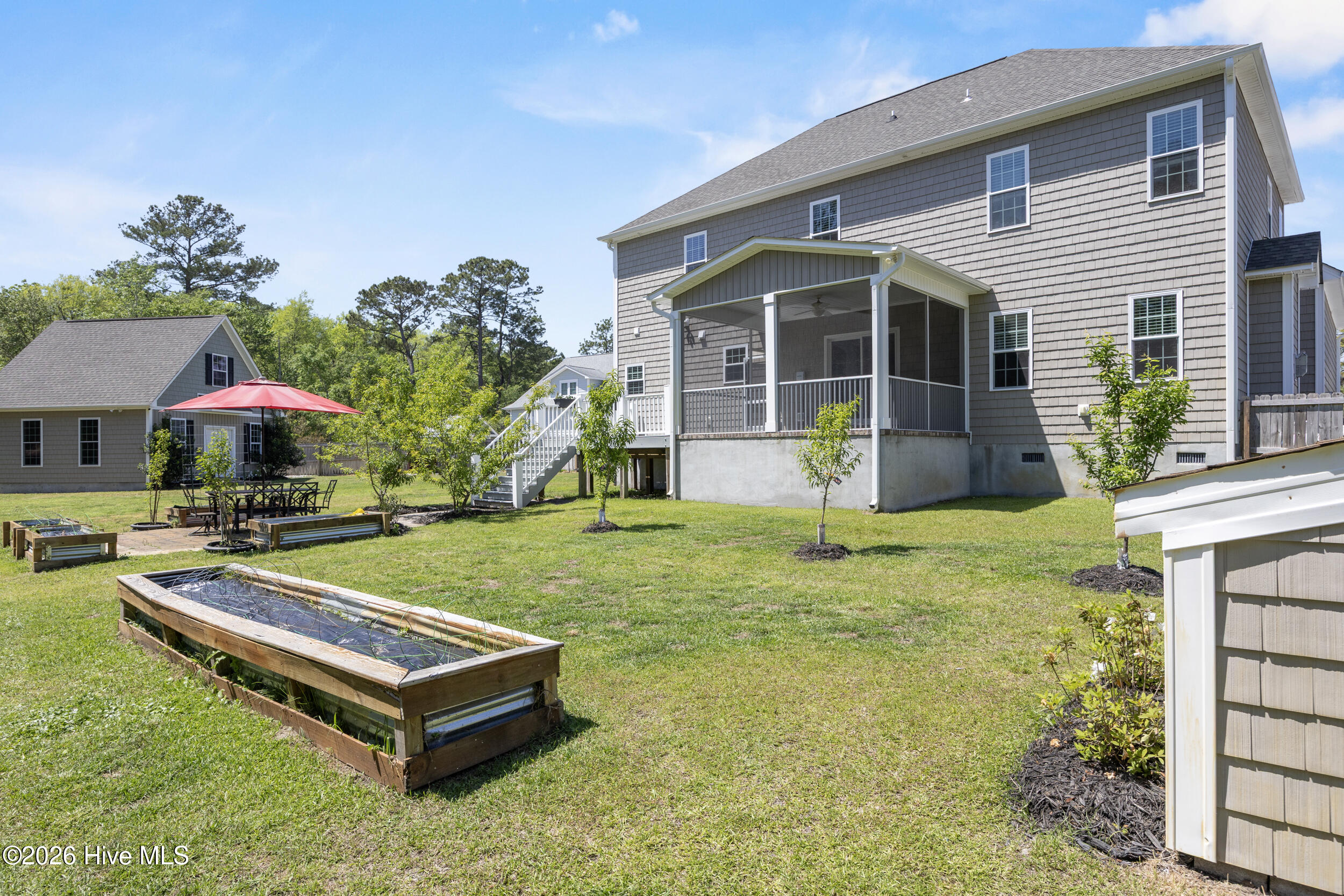 main property photo 47