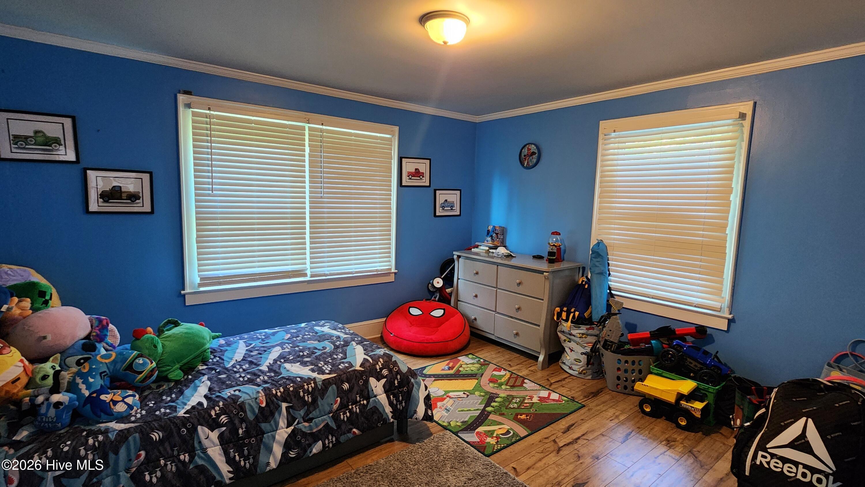 main property photo 9