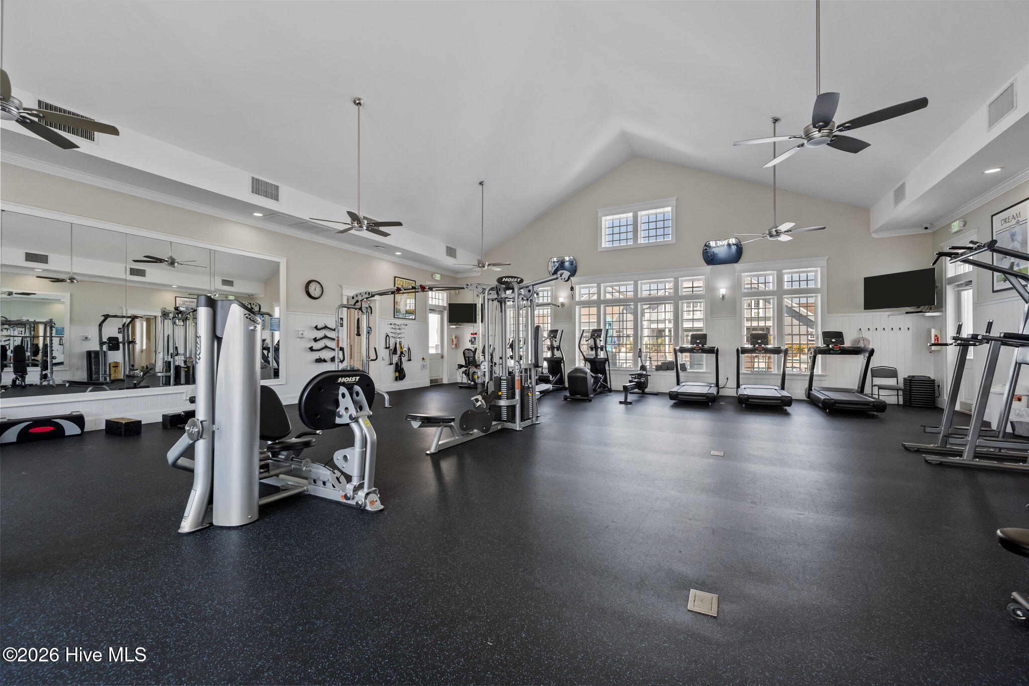 main property photo 78
