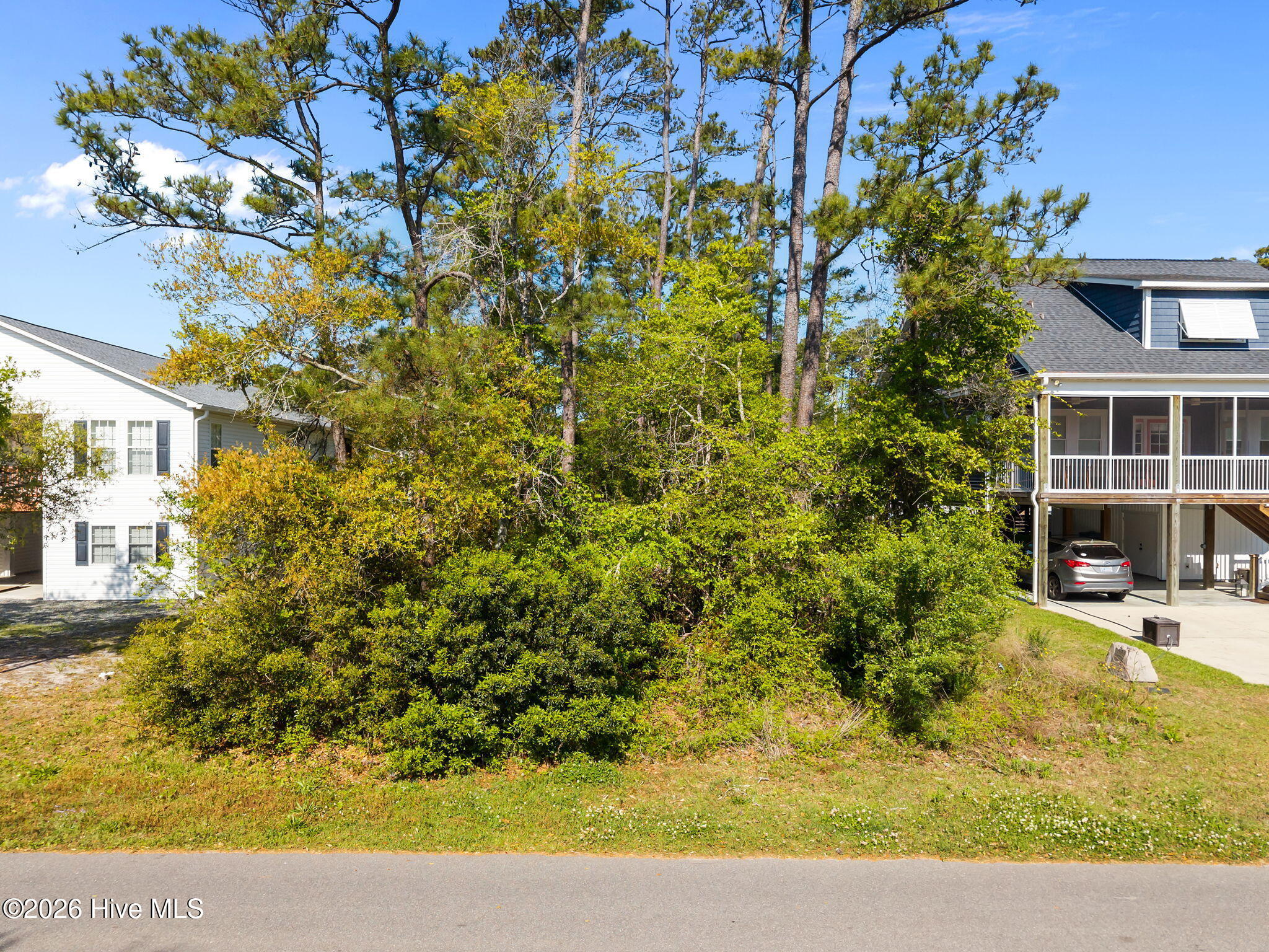 main property photo 12