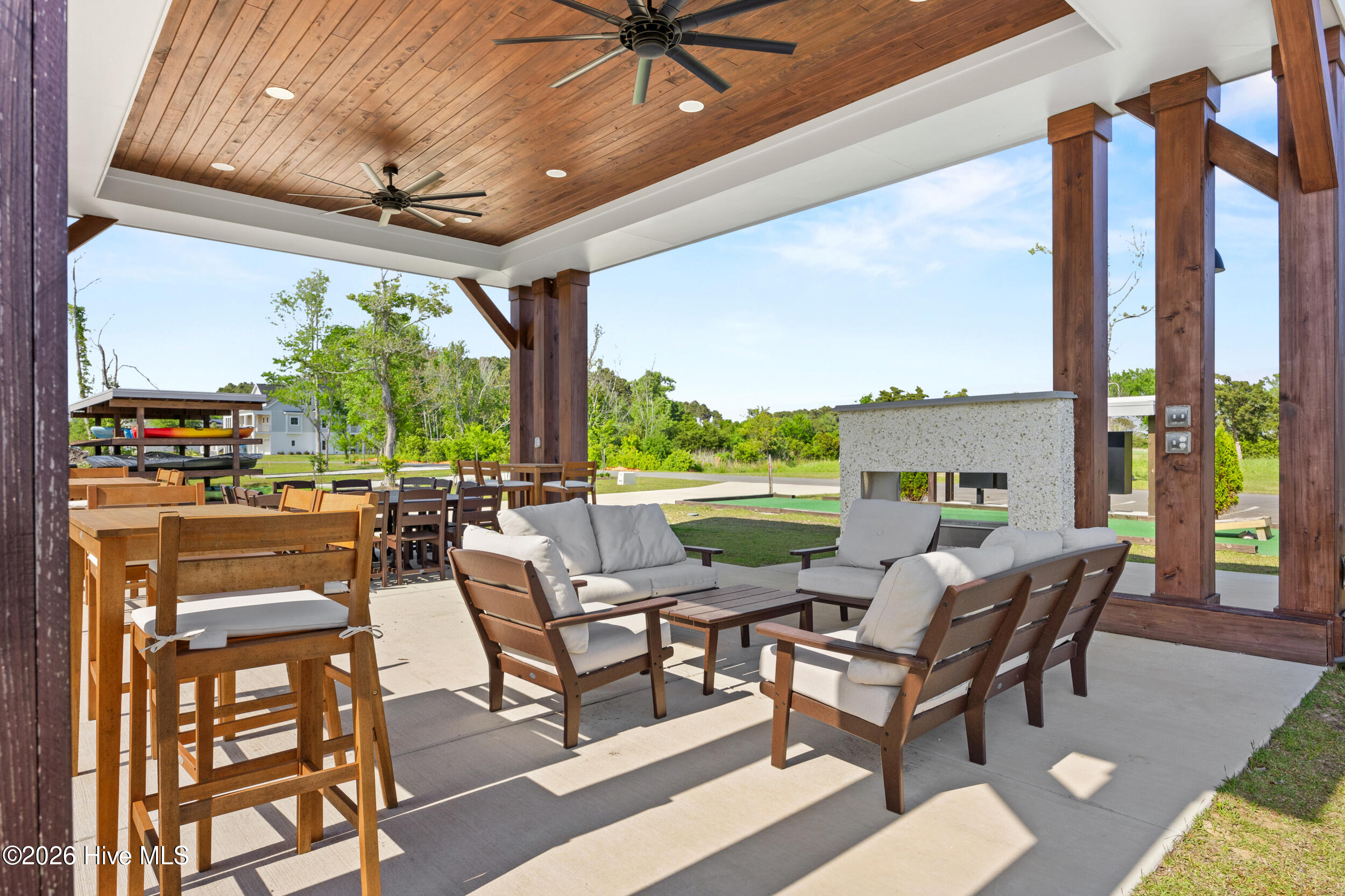 main property photo 77