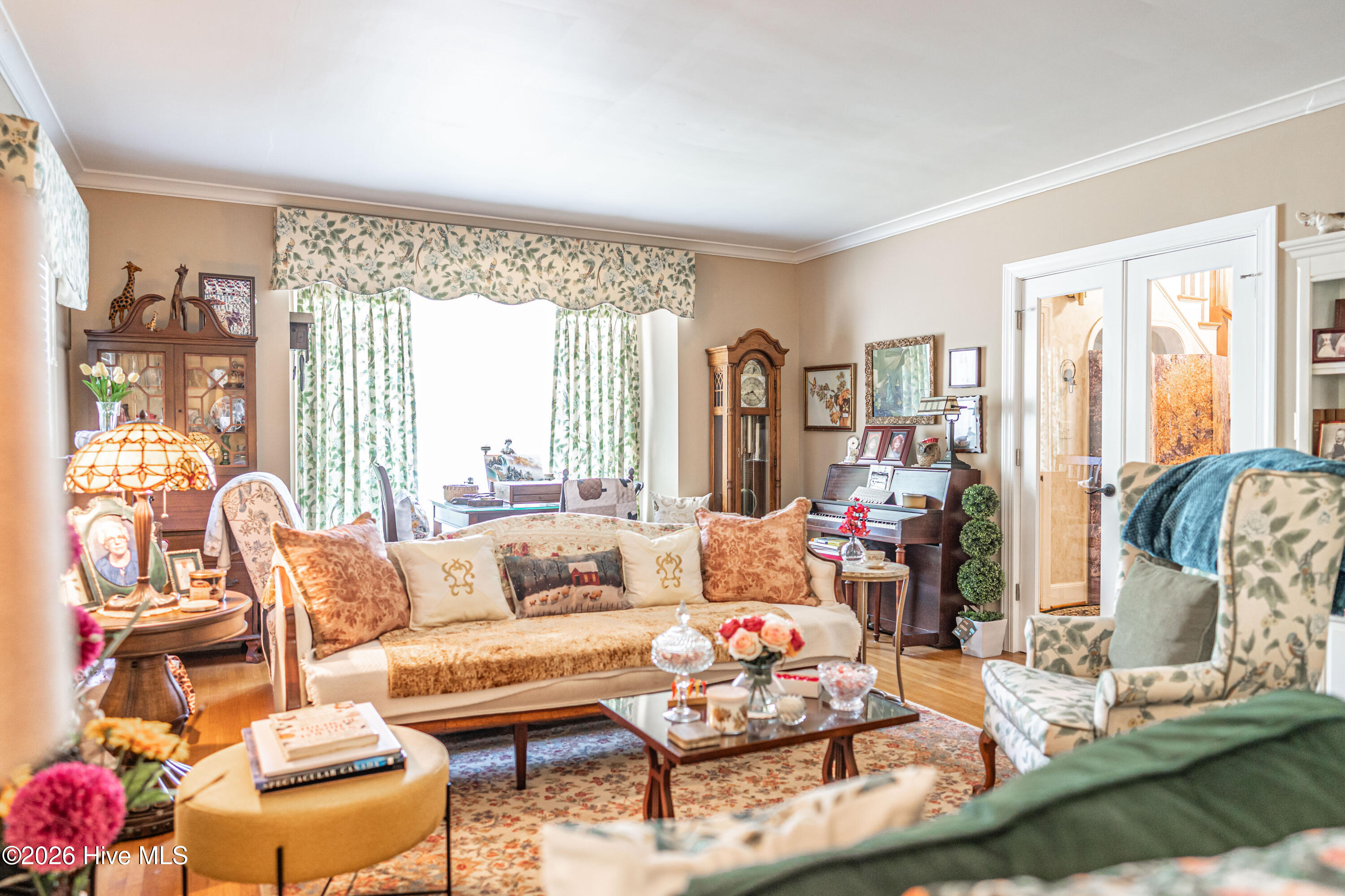 main property photo 14