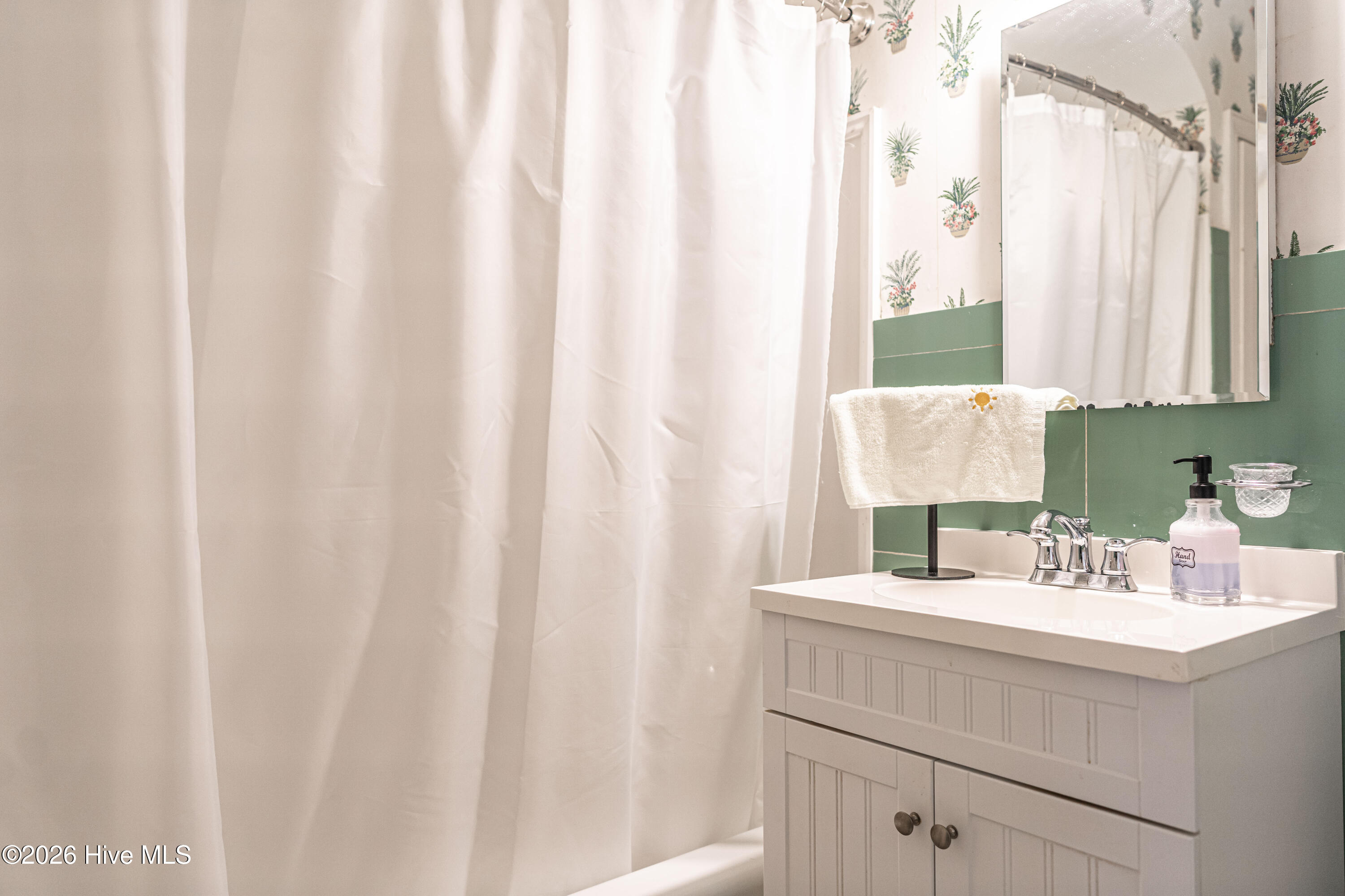 main property photo 67
