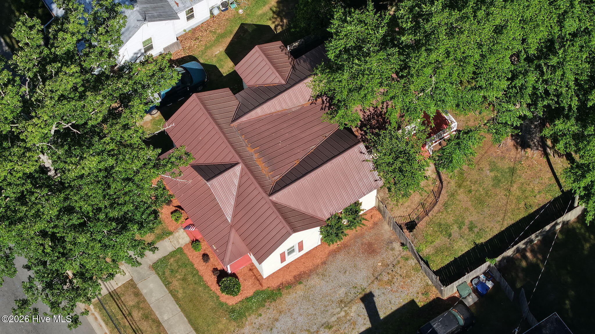 main property photo 10