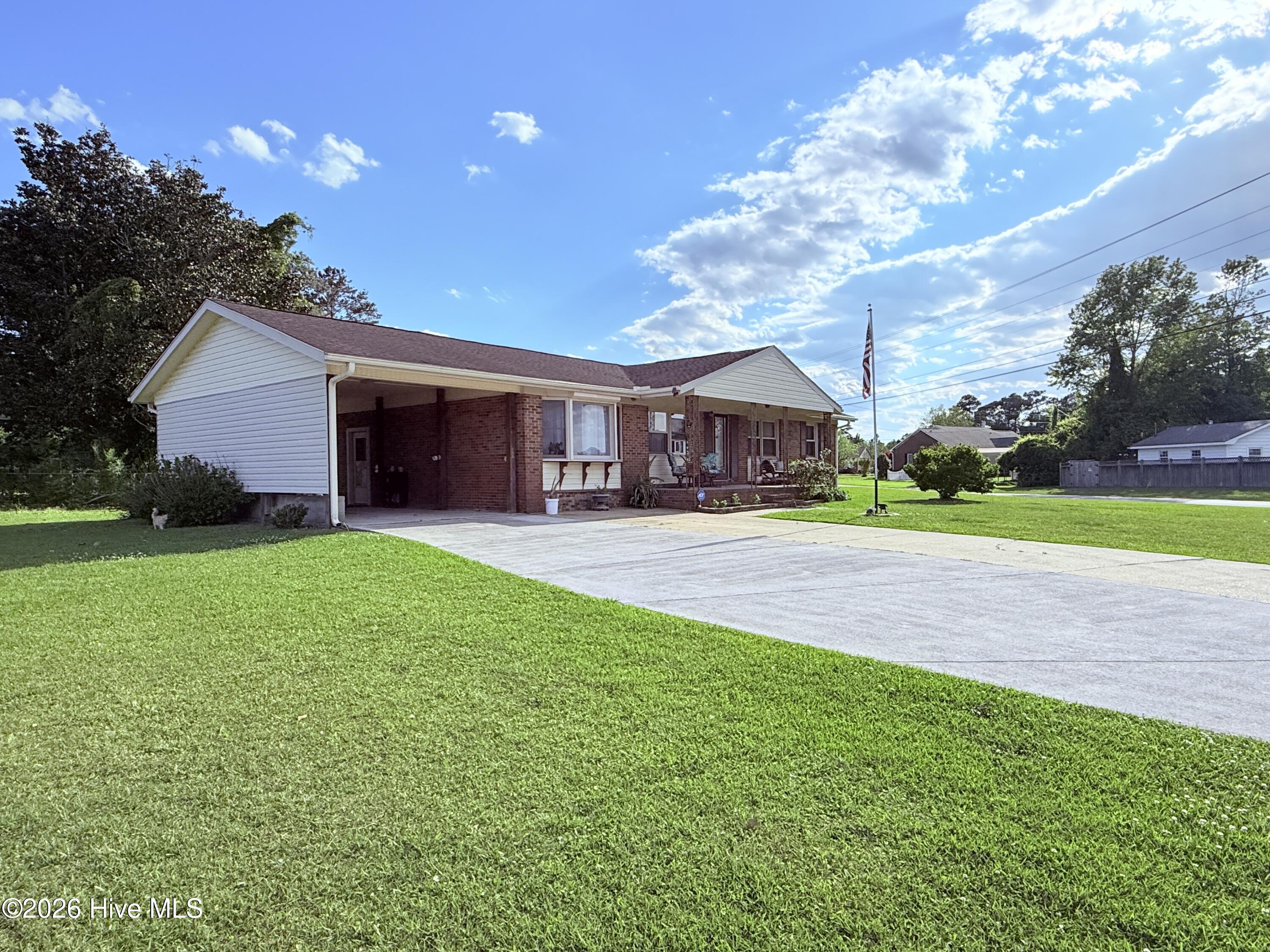 main property photo 18