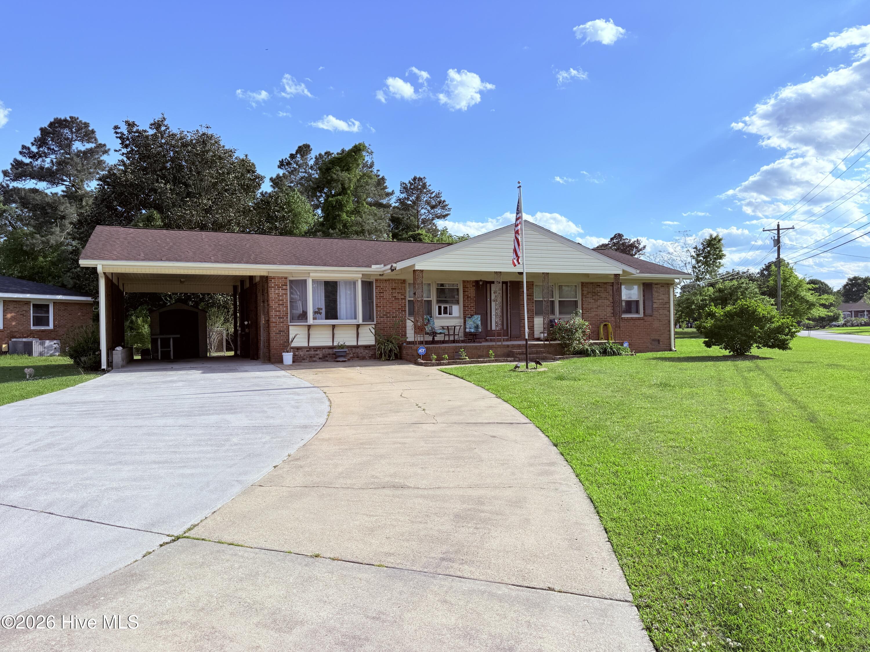 main property photo 19