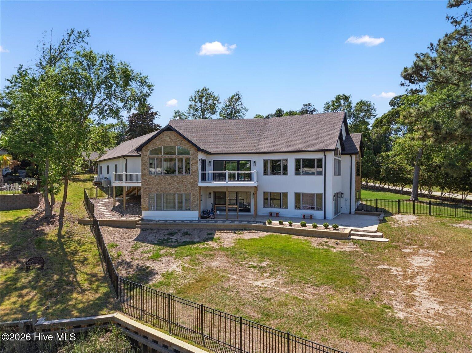main property photo 45