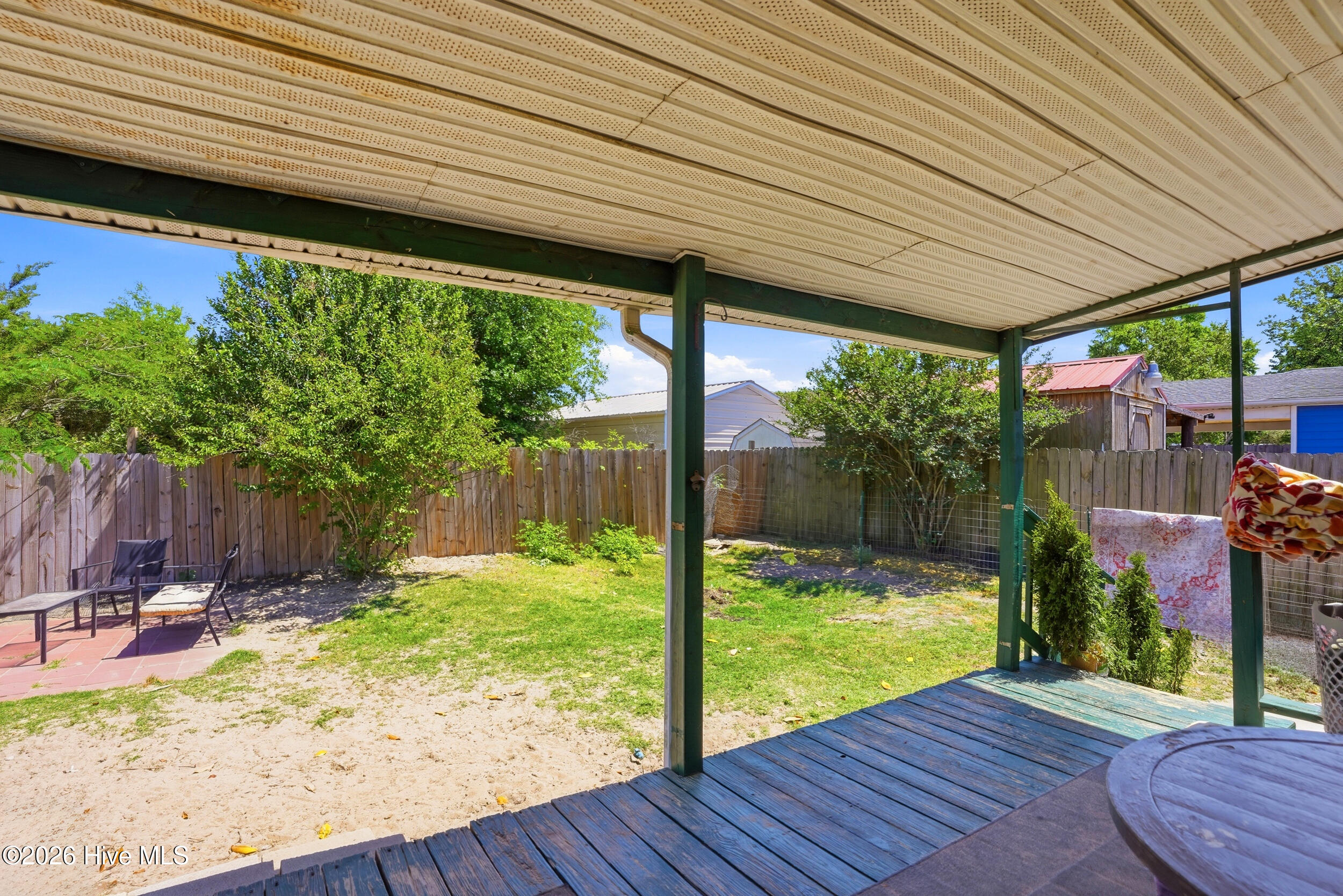 main property photo 16