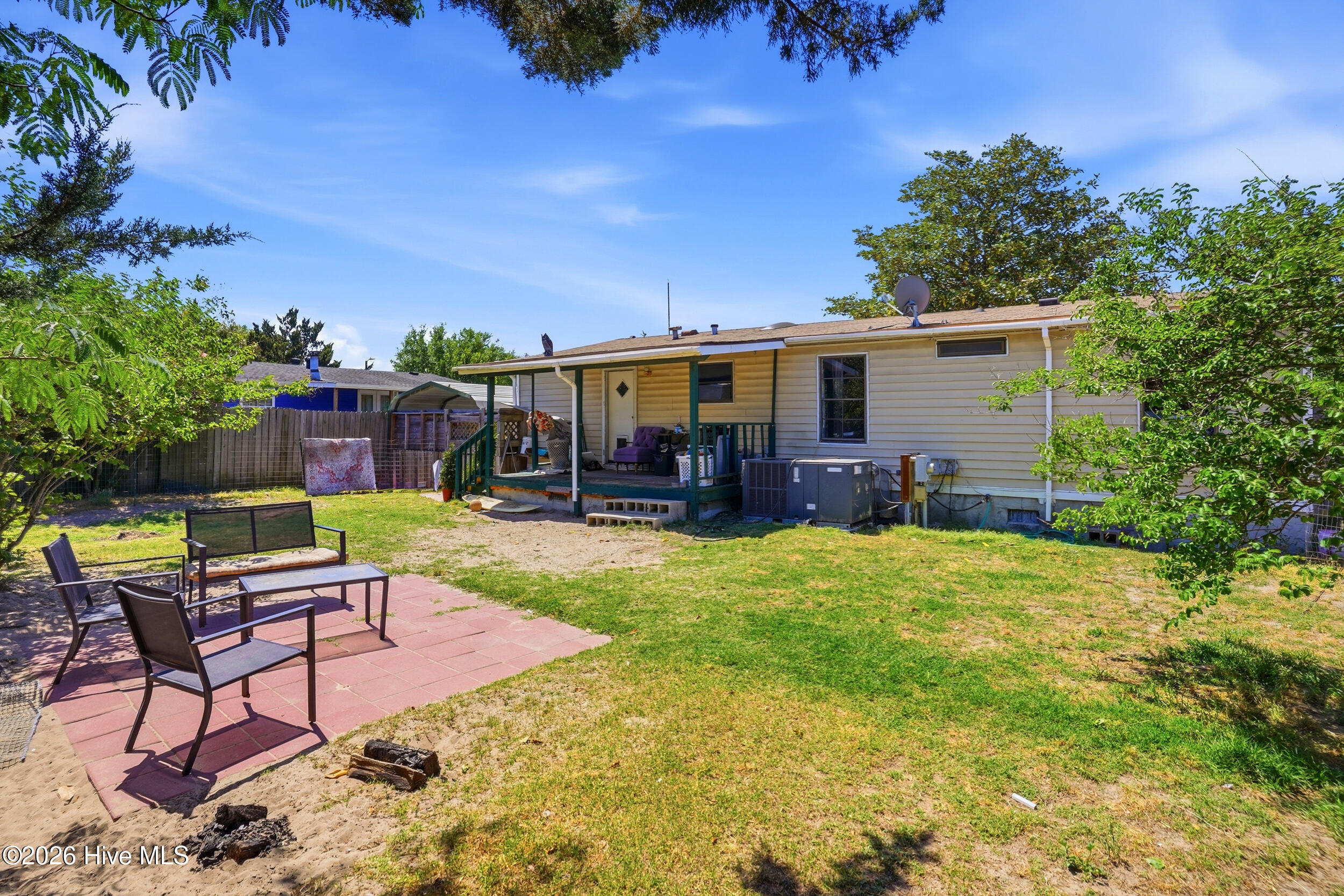 main property photo 23