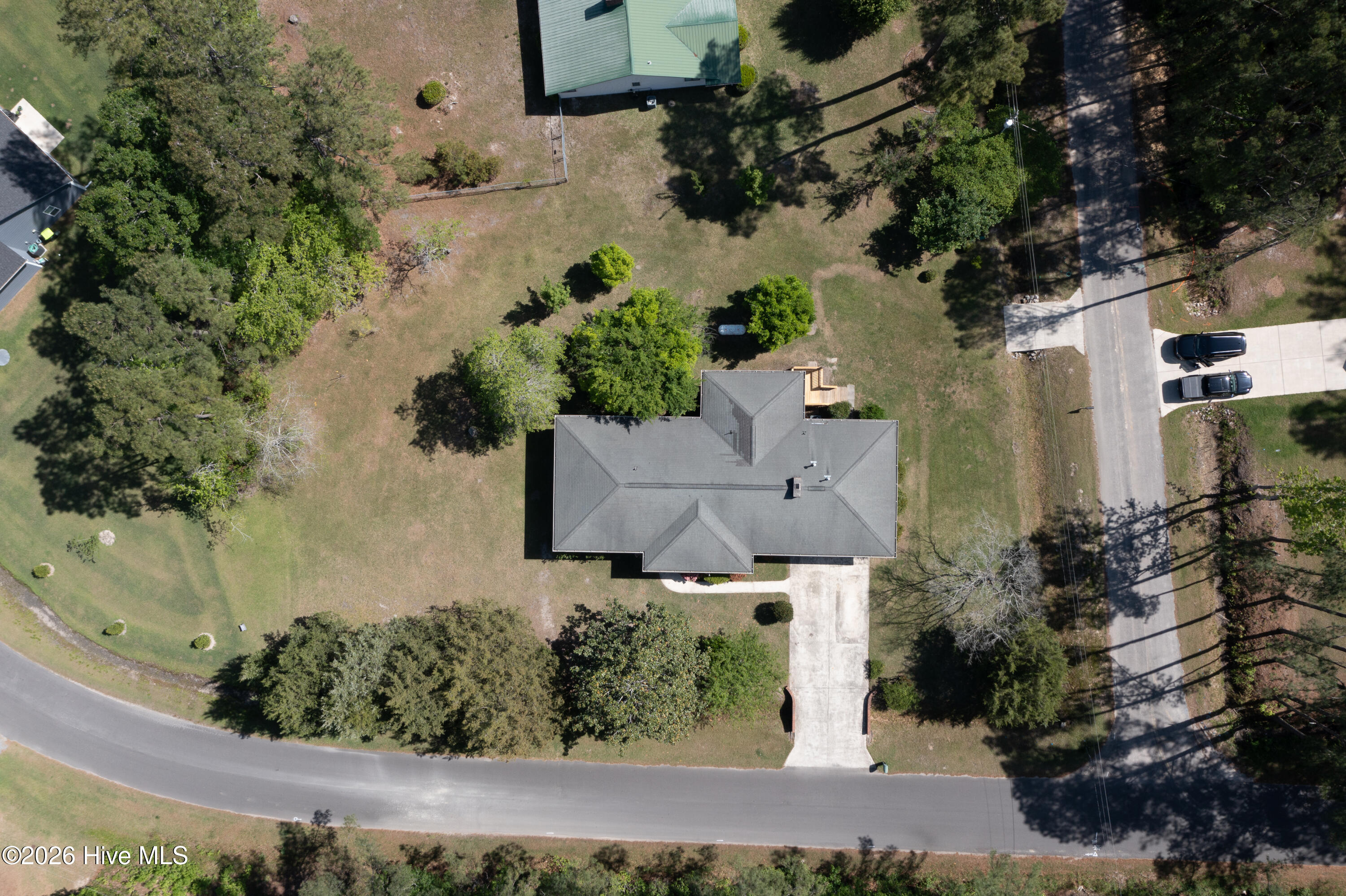 main property photo 40