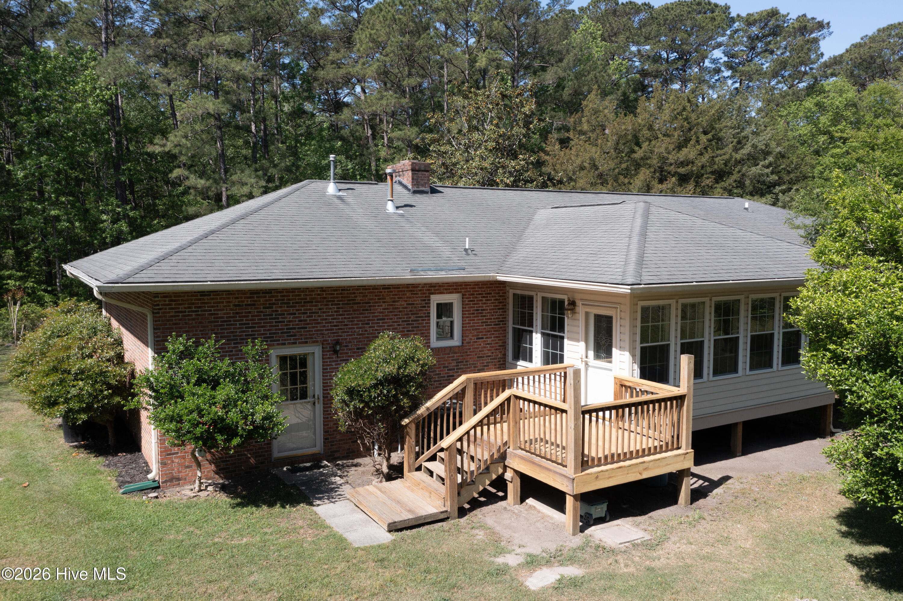 main property photo 41