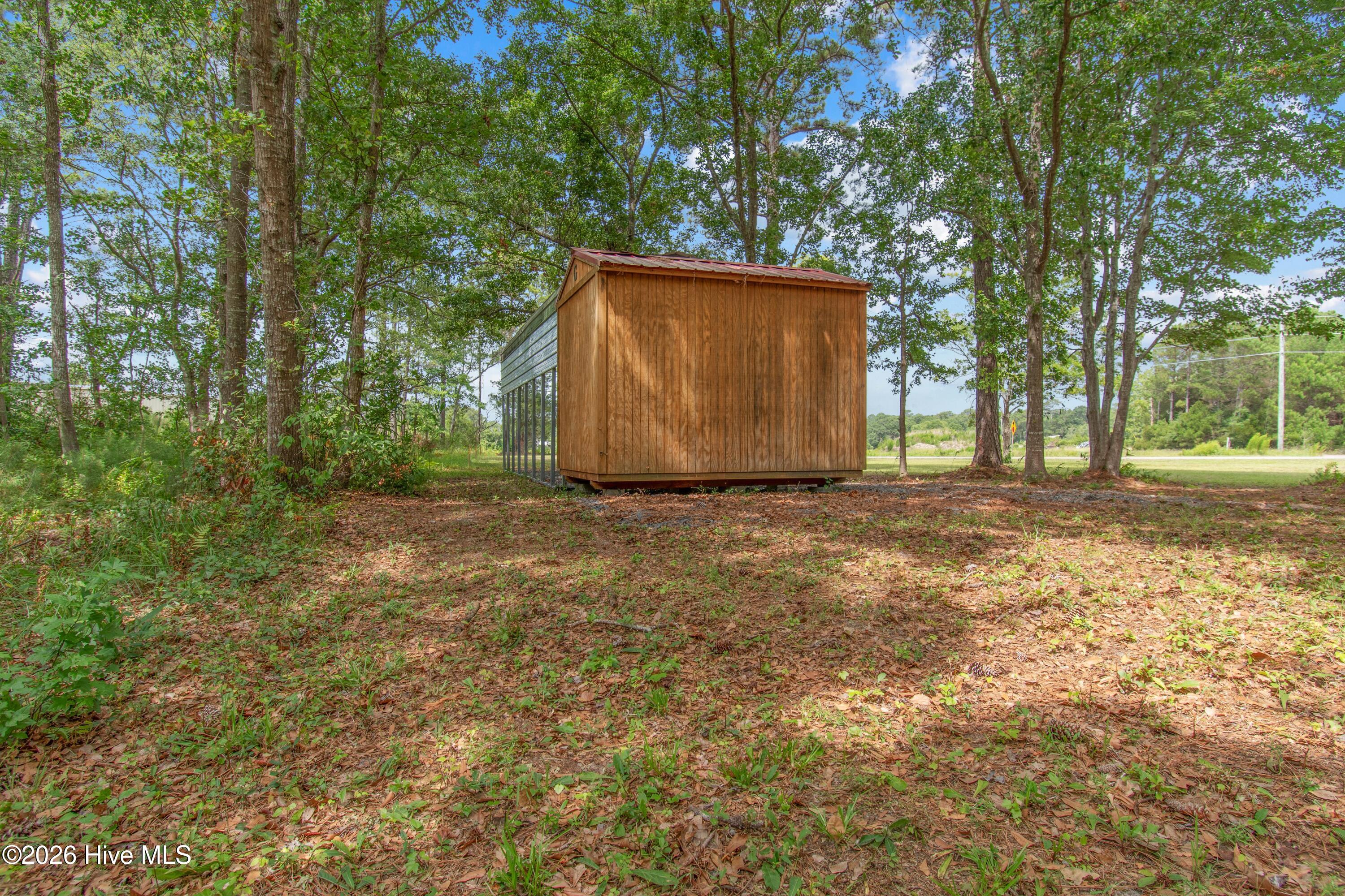 main property photo 6