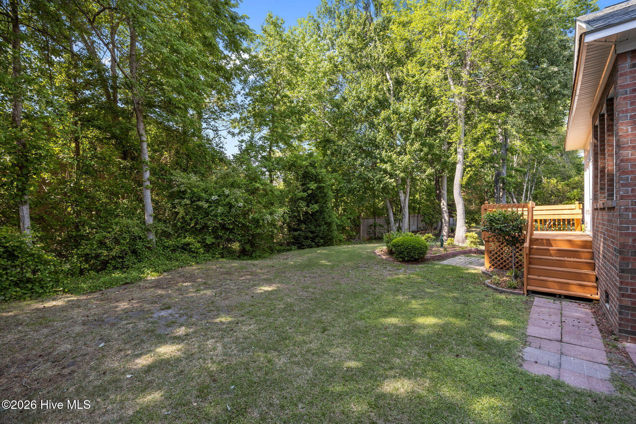 main property photo 17
