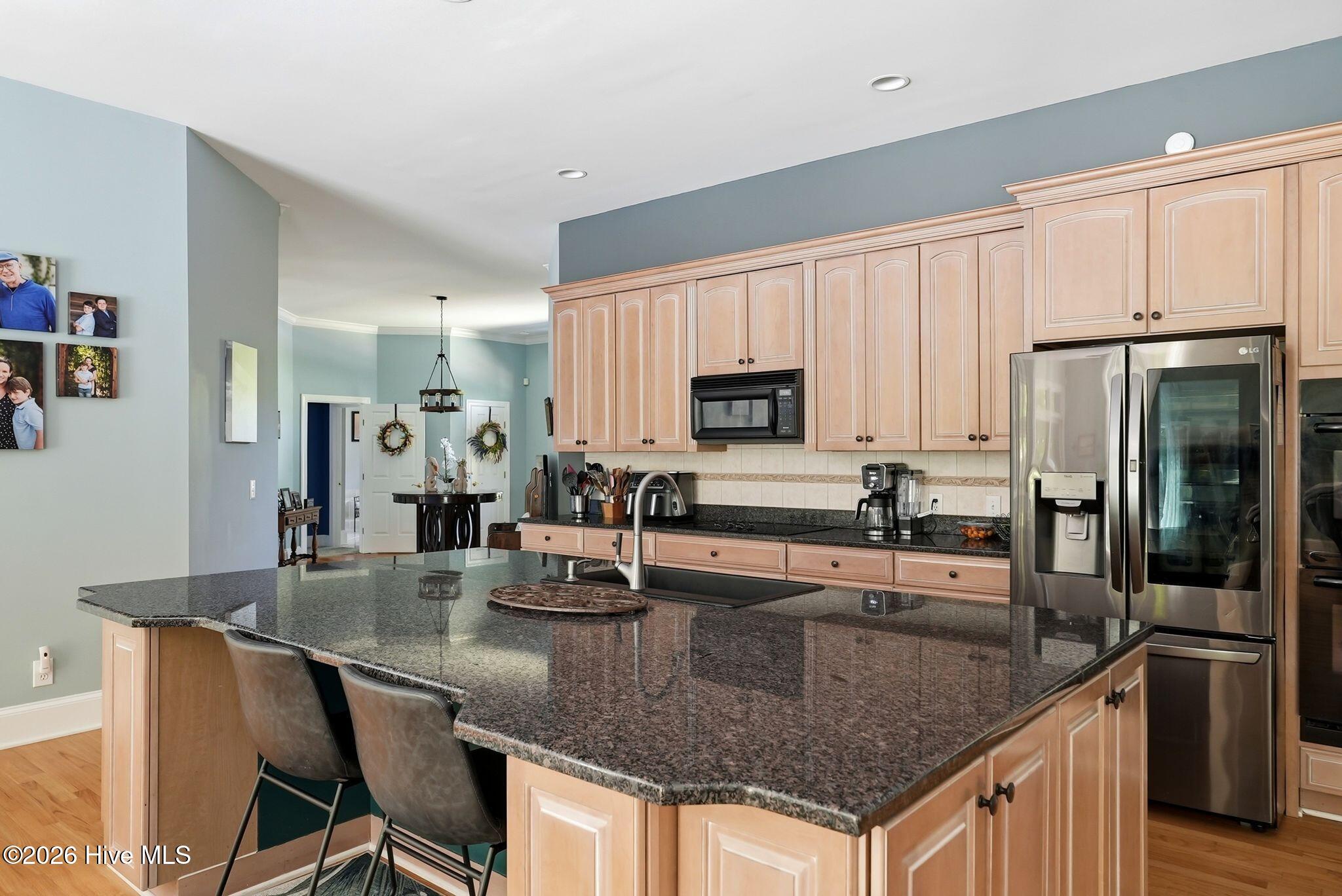 main property photo 14