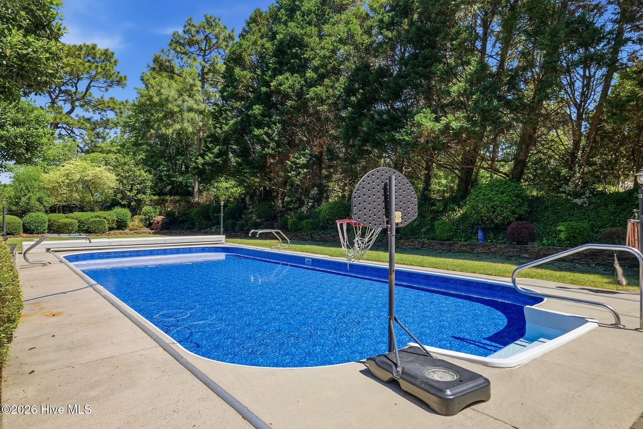 main property photo 47