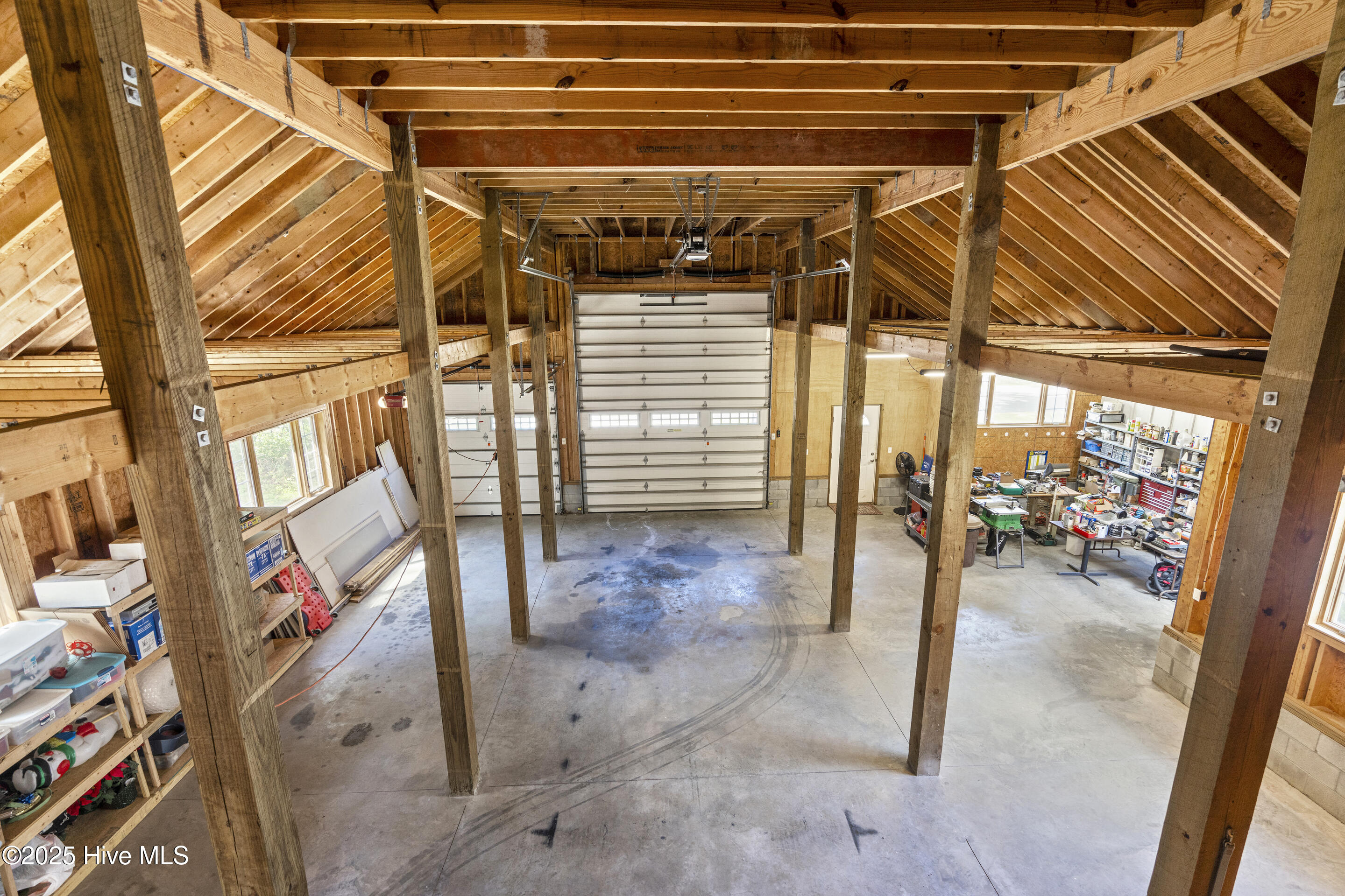 main property photo 77