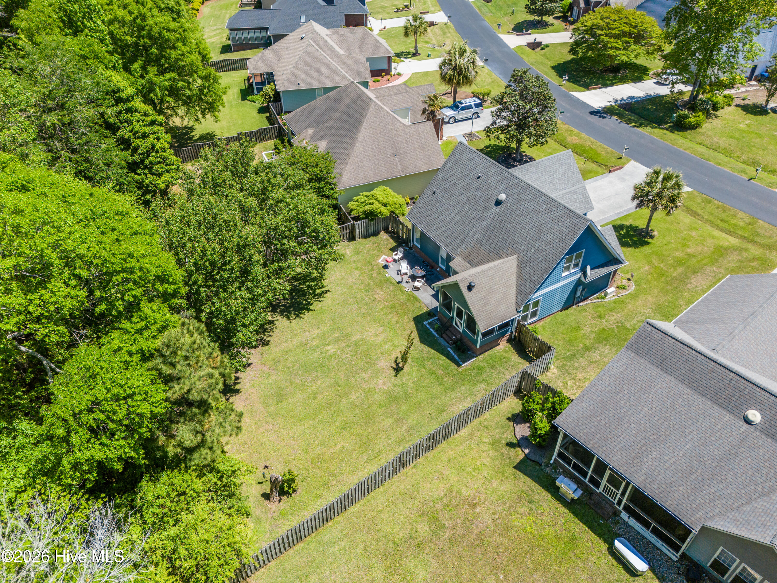 main property photo 40