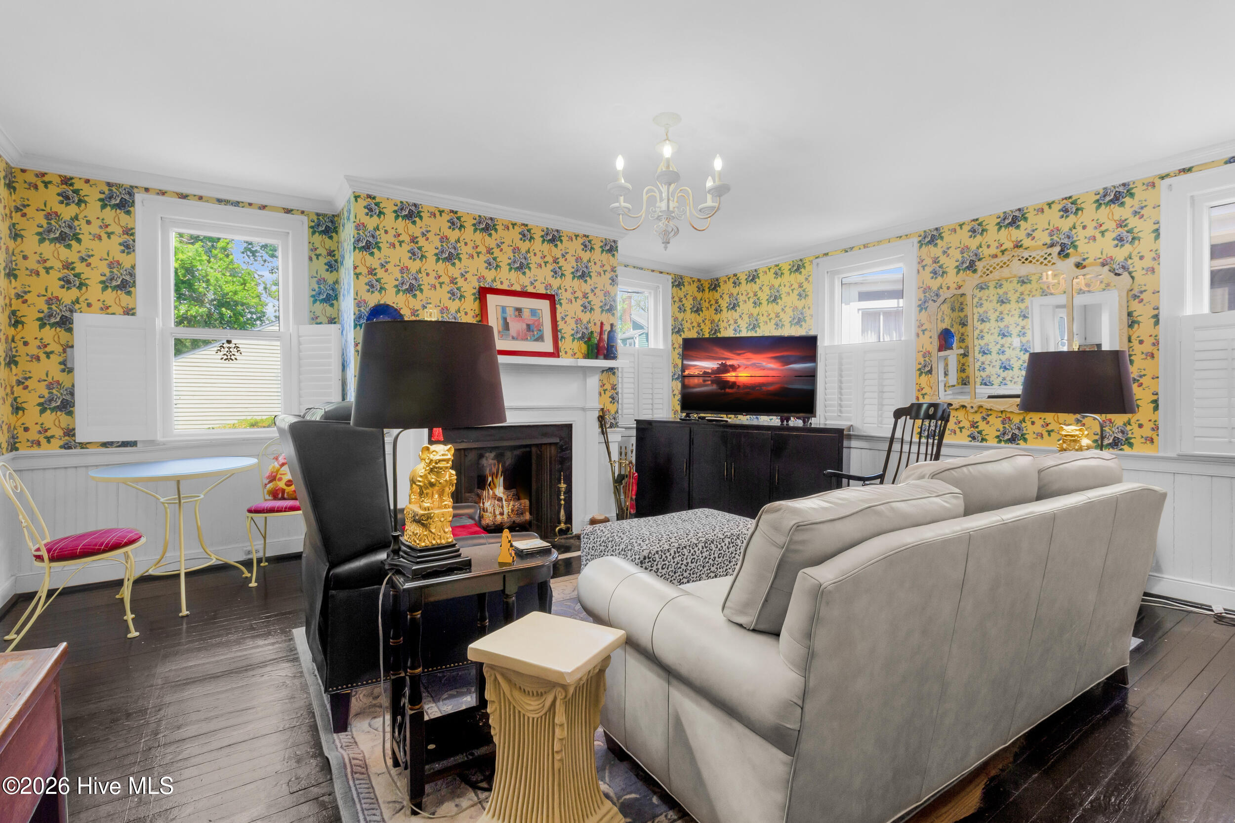 main property photo 13