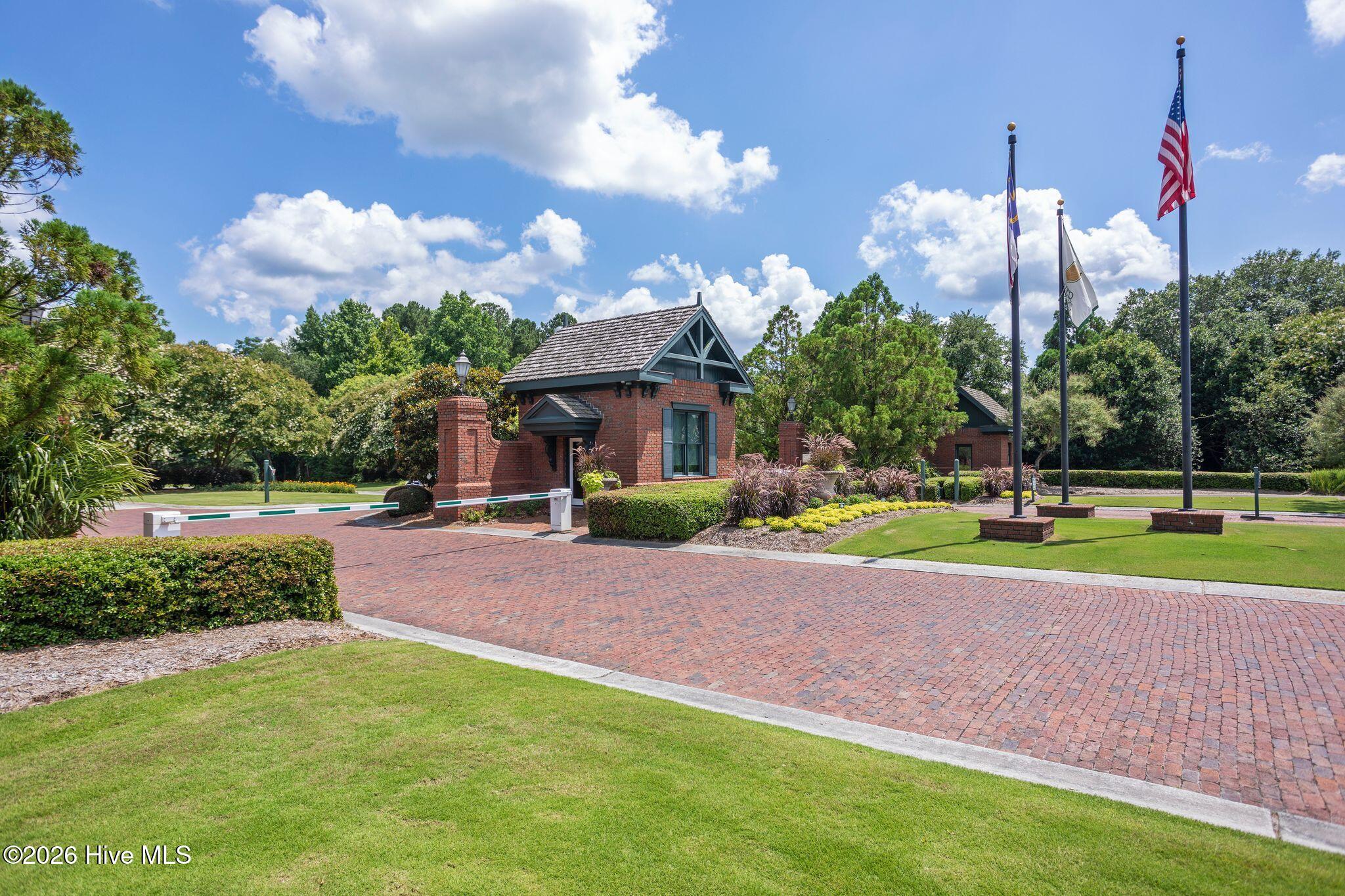 main property photo 16