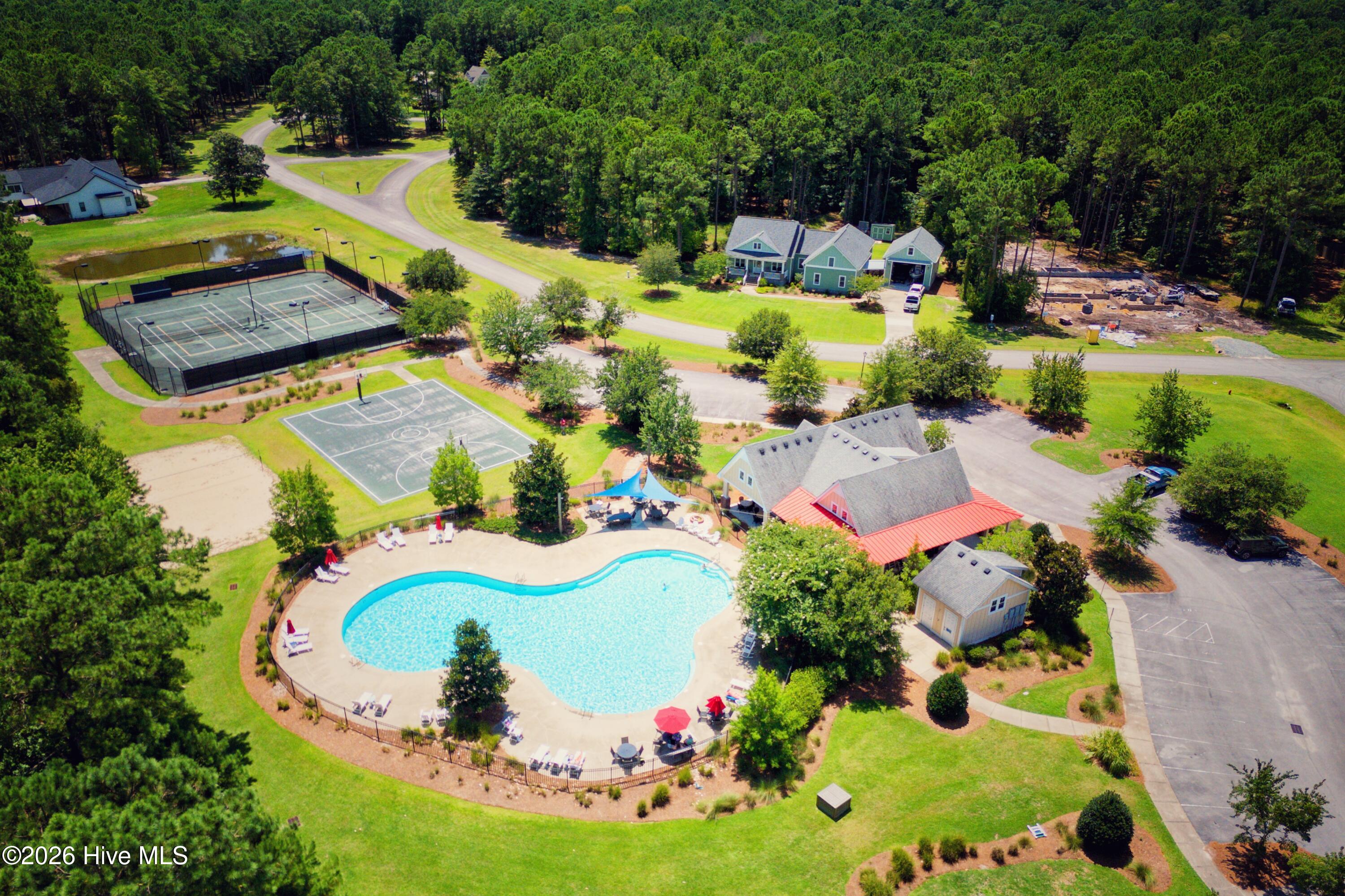 main property photo 13