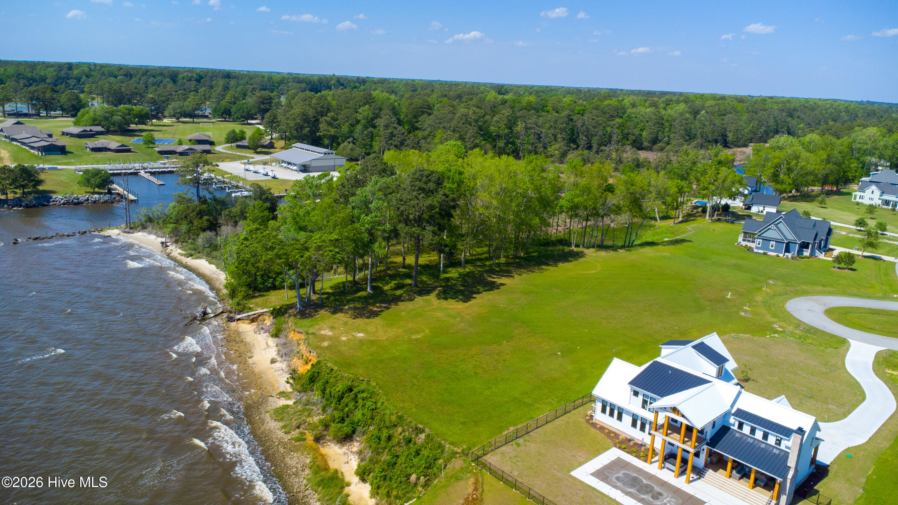 main property photo 5