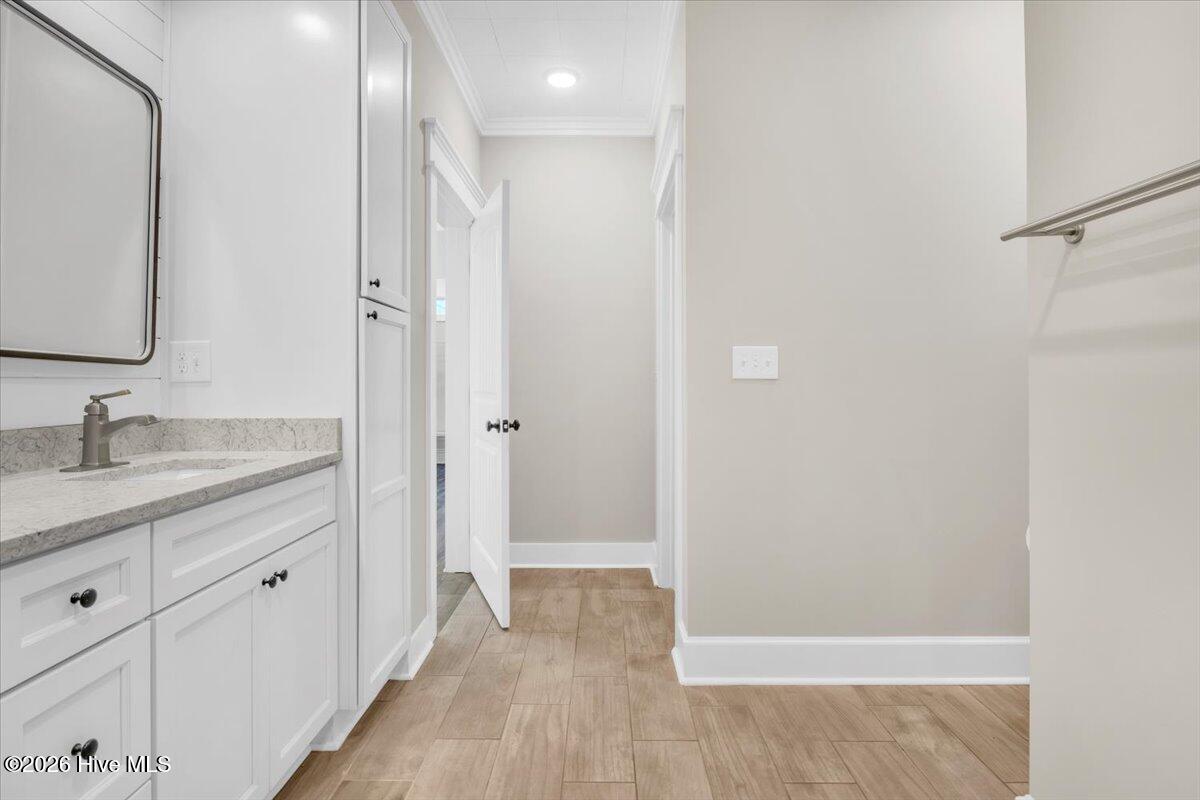 main property photo 81