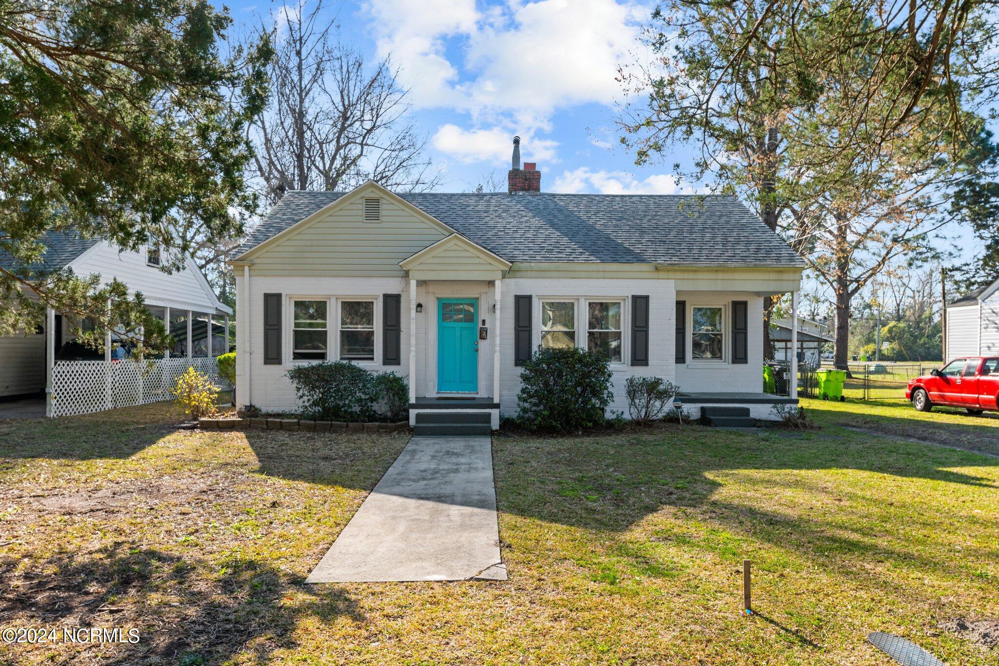 main property photo 33