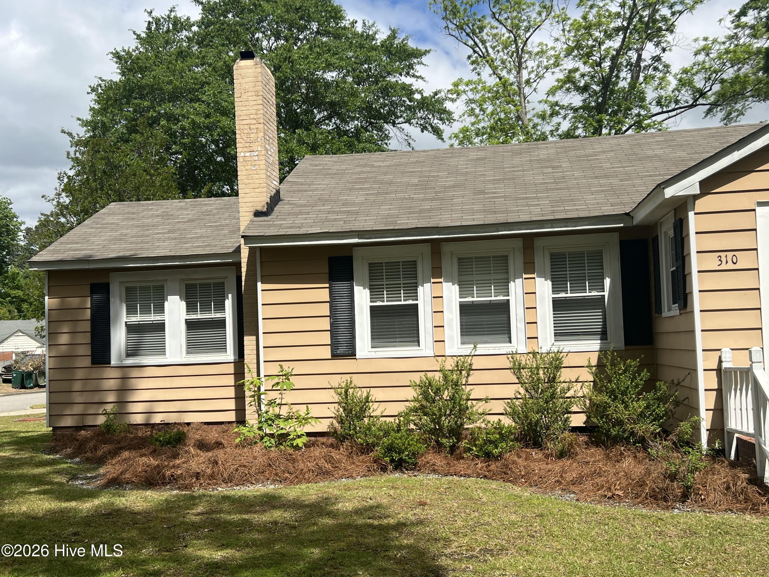 main property photo 3